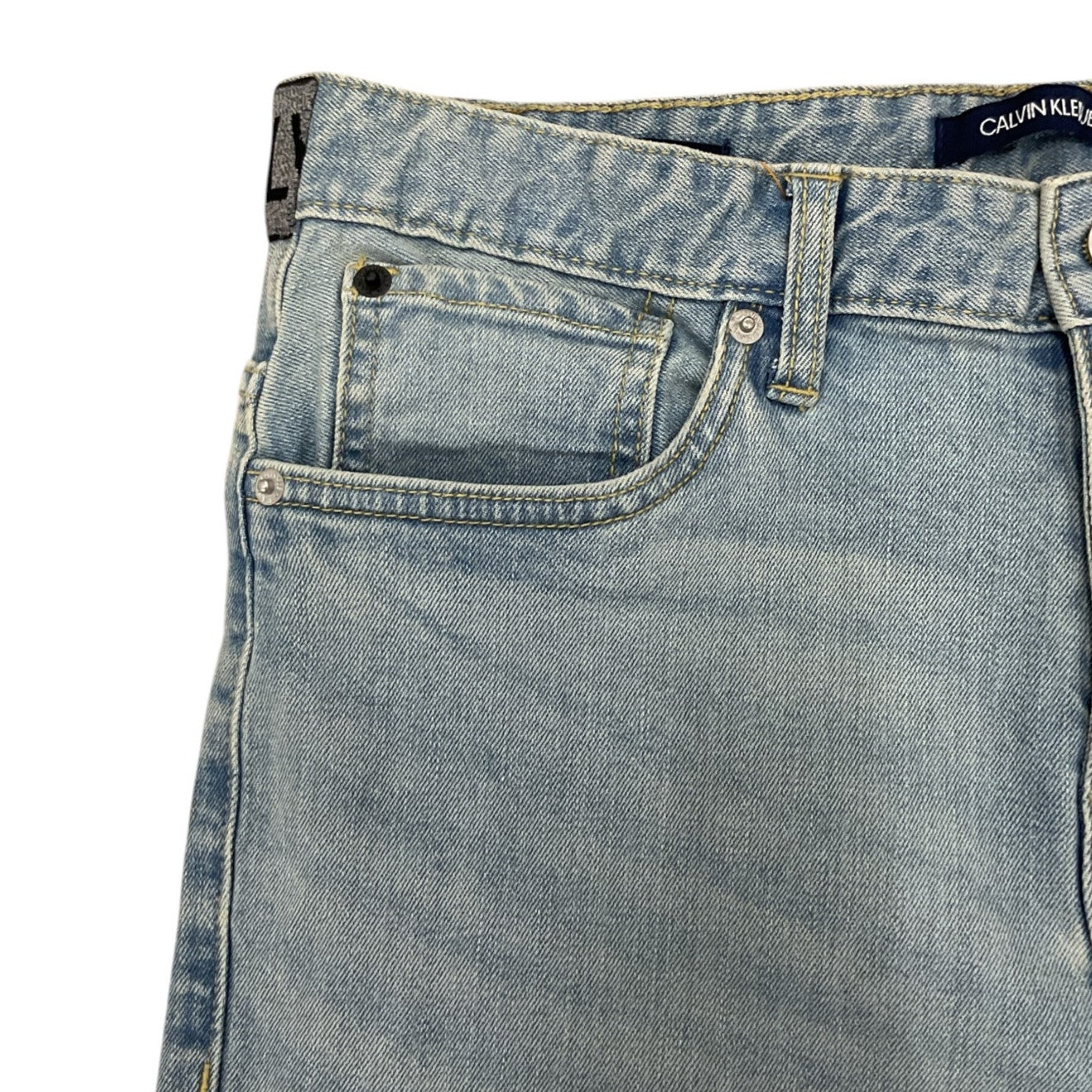 Short niño 18 (Calvin Klein)