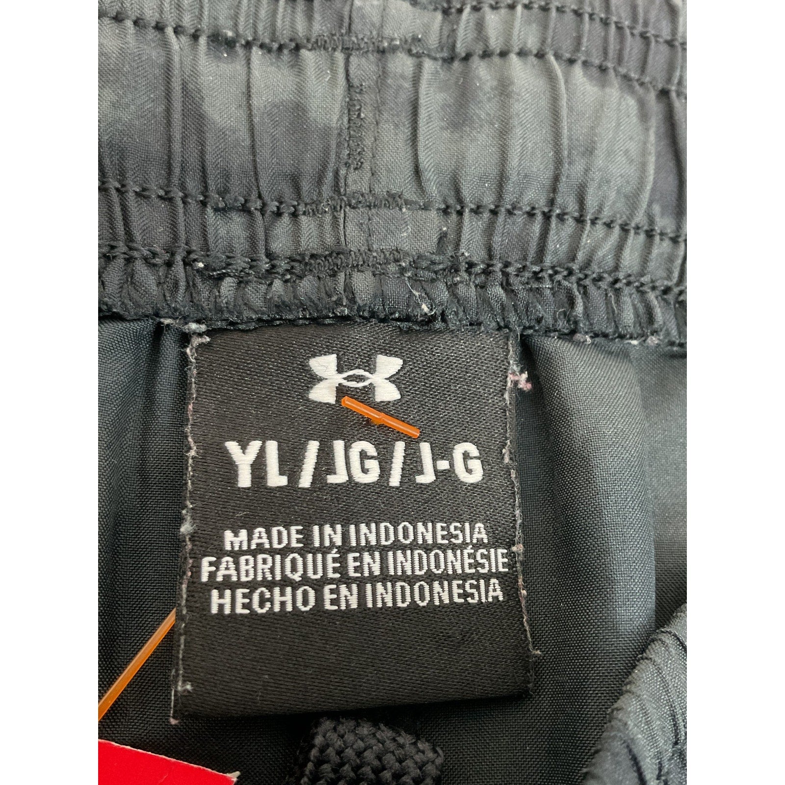 Short Niño L (Under Armour)