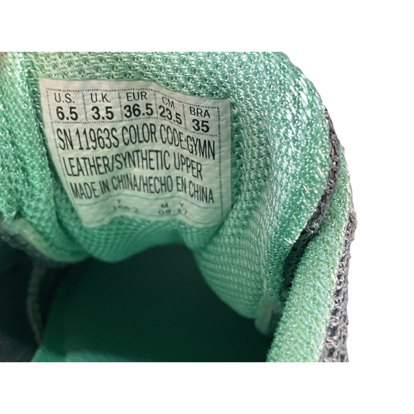 Tenis 6.5 (Skechers)