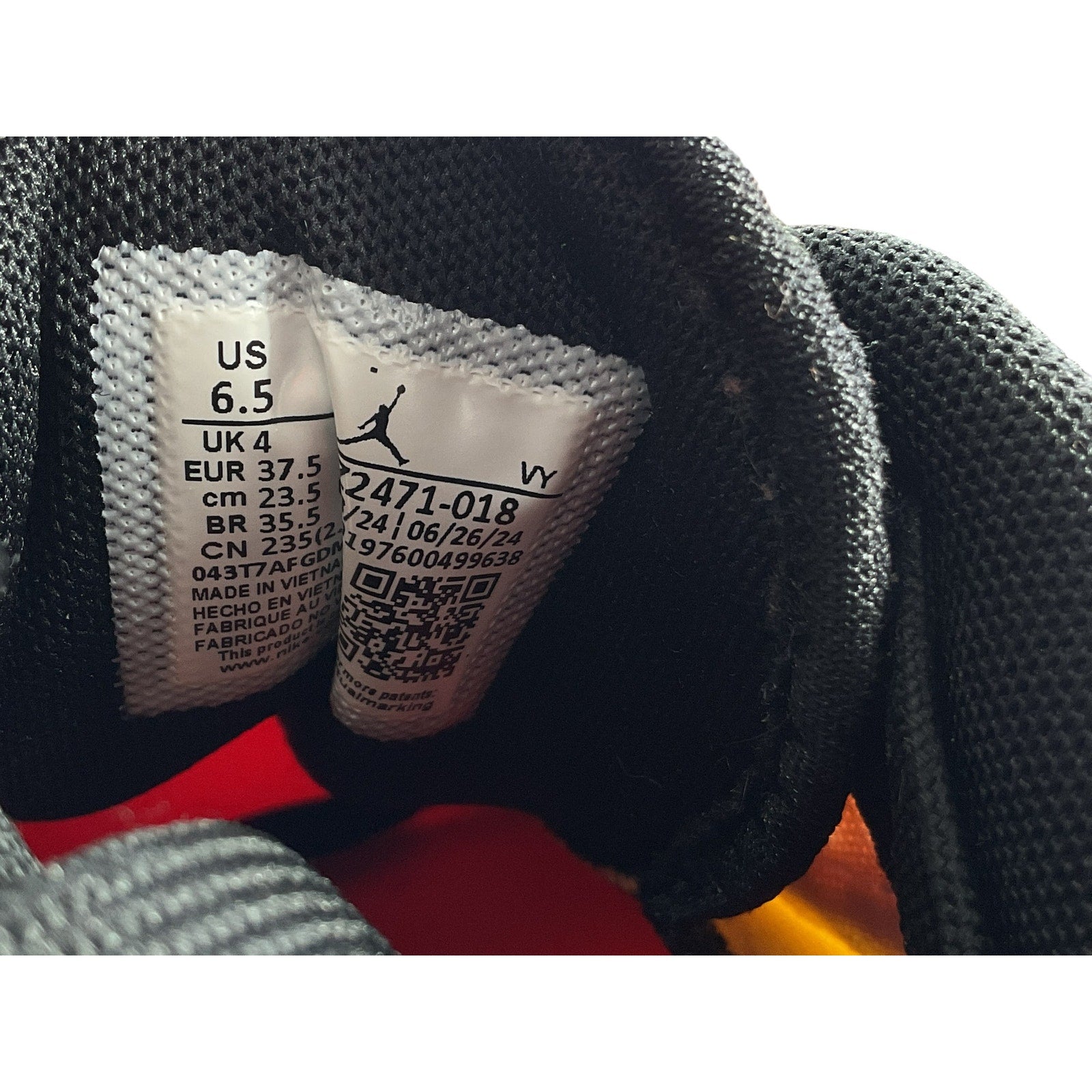 Tenis 6.5 (Jordan)