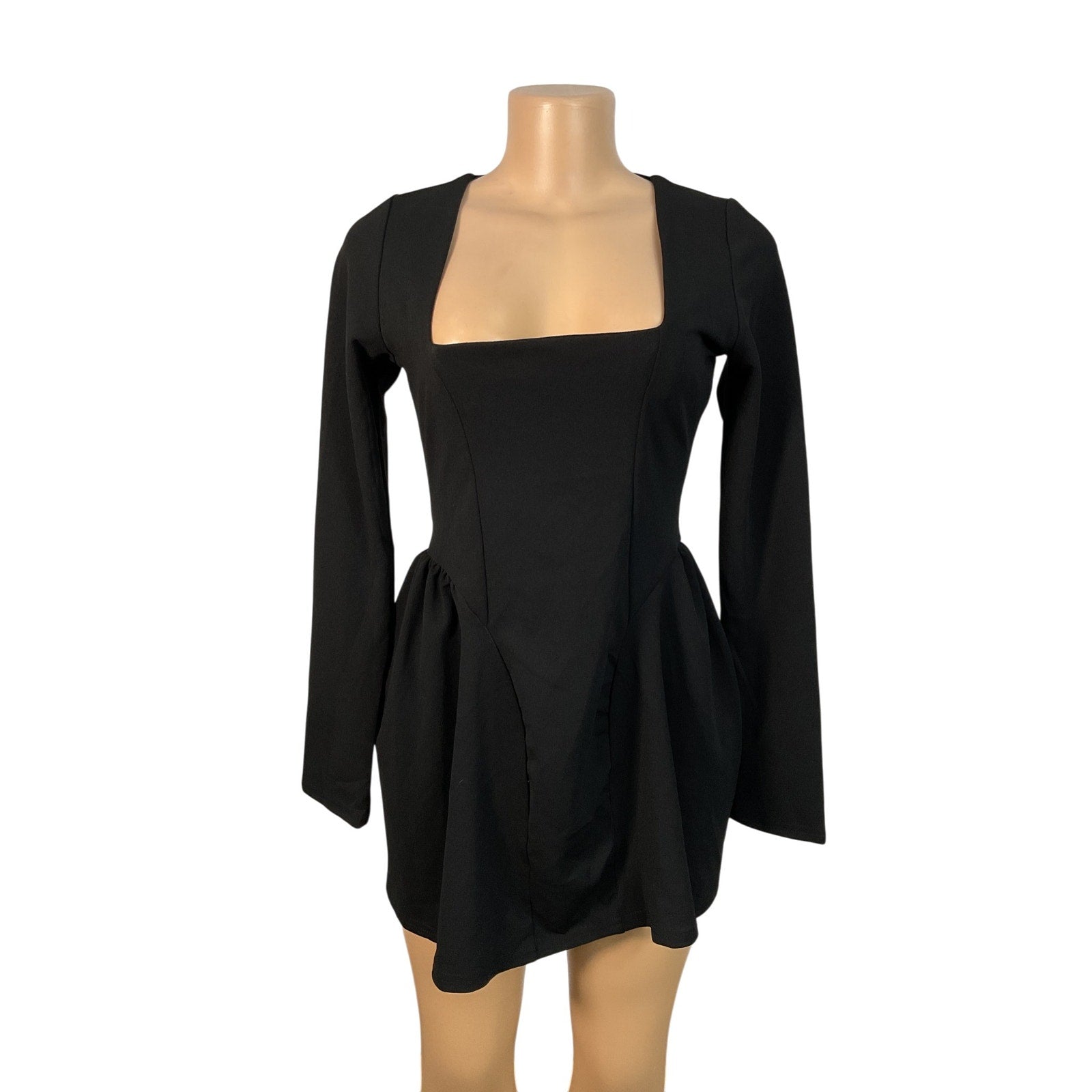 Vestido 8 (Boohoo)