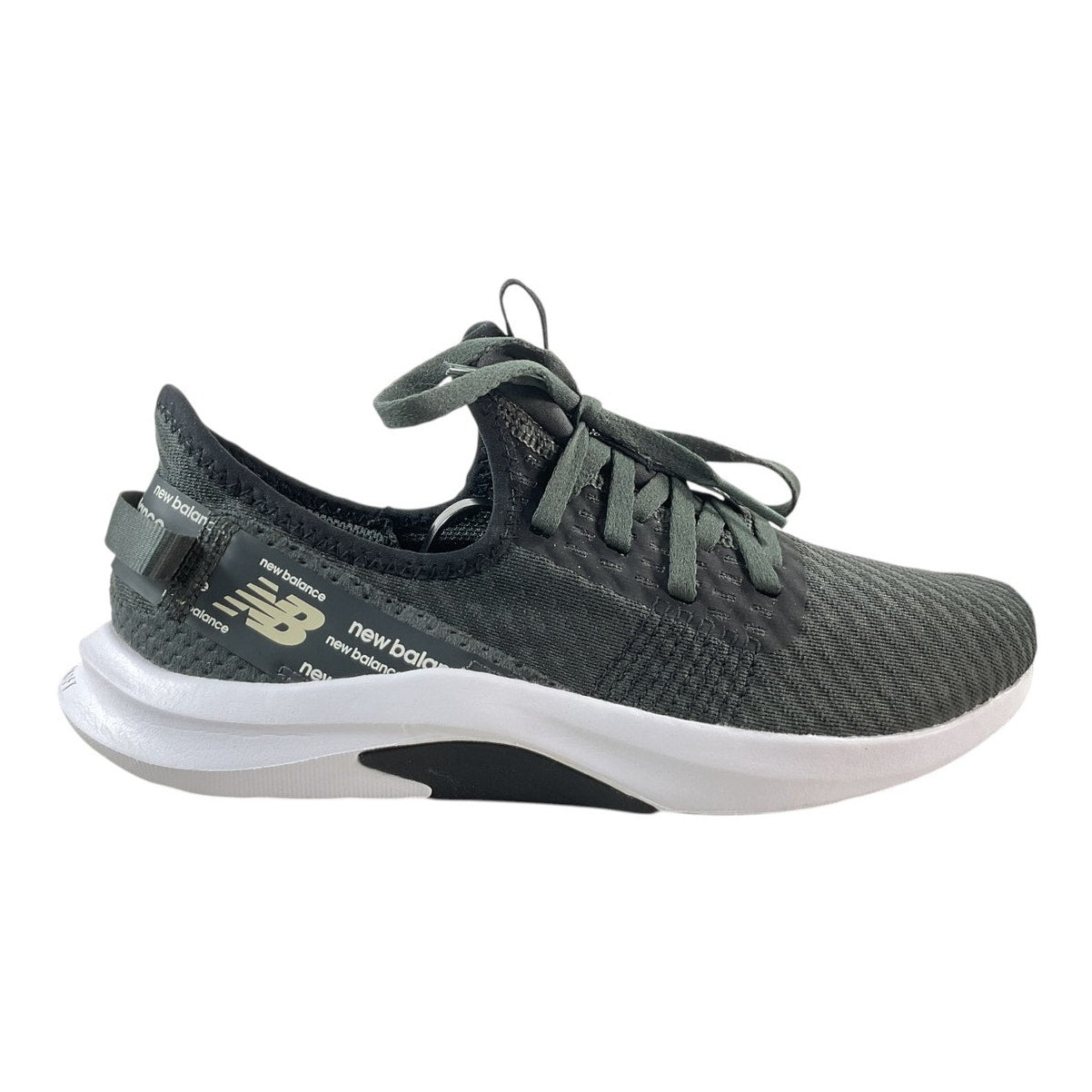 Tenis 8 (New Balance)