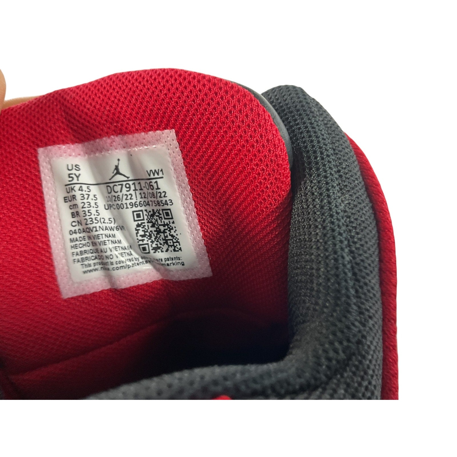 Tenis niño 5 (Jordan)