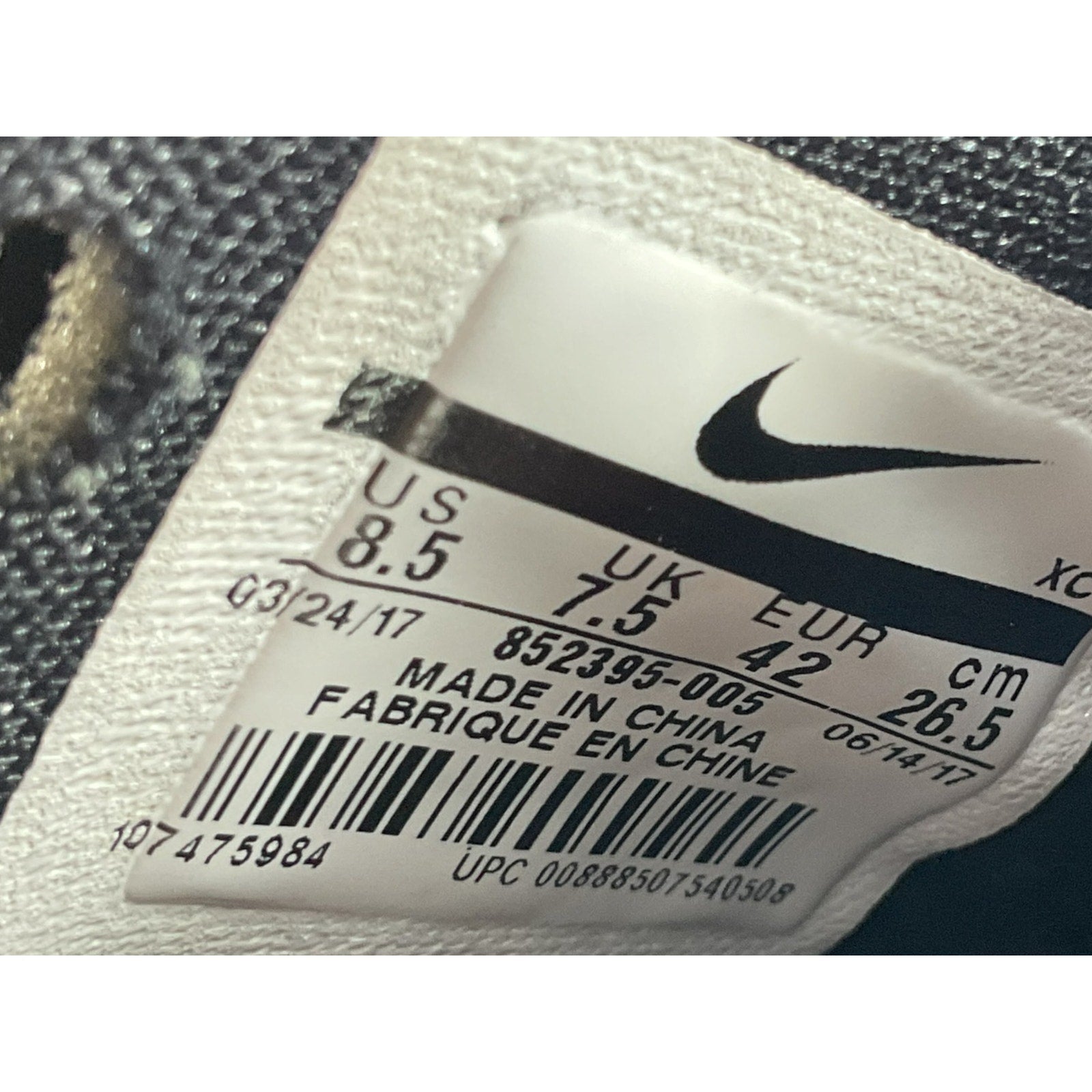 Tenis 8.5 (Nike)