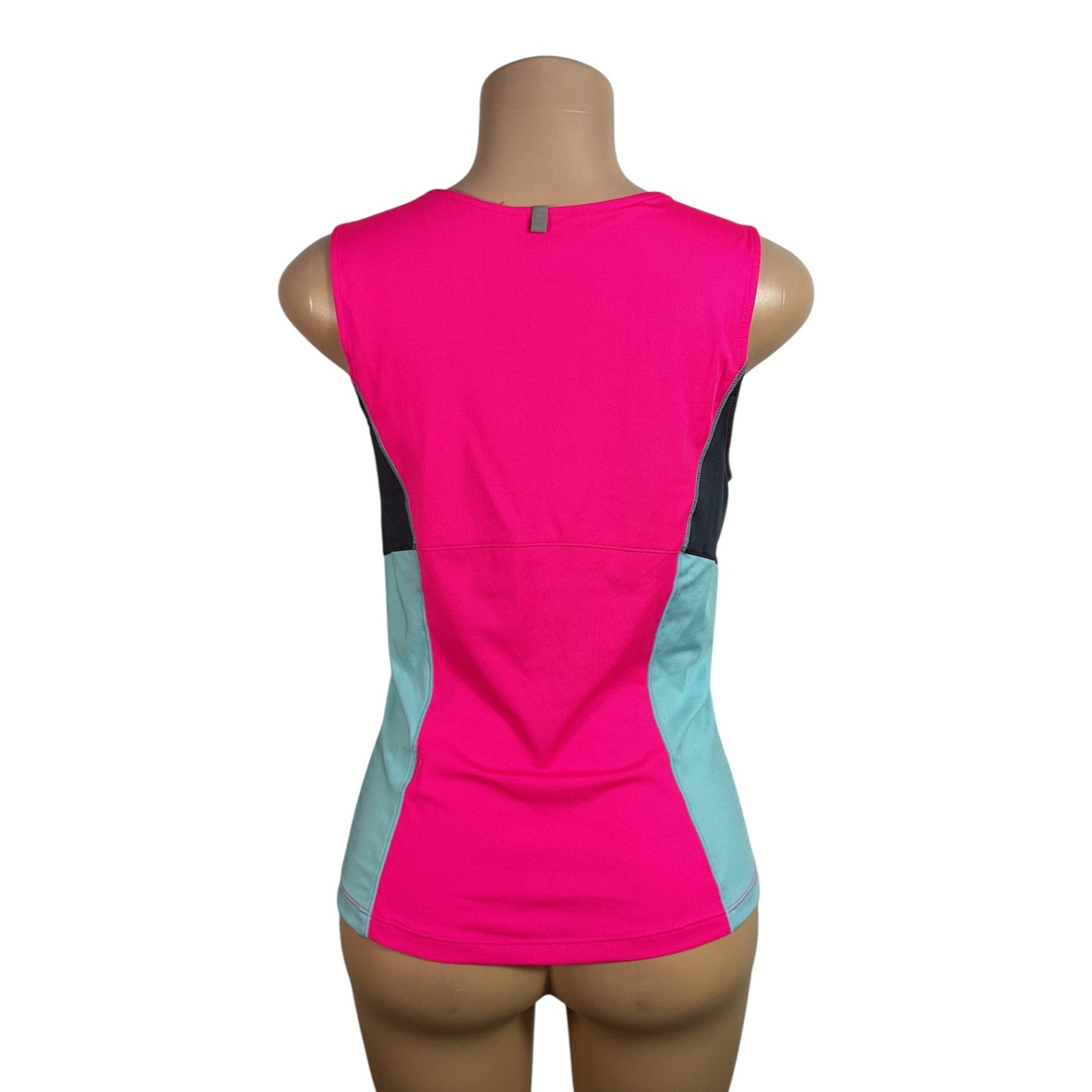 Blusa M (Fila)