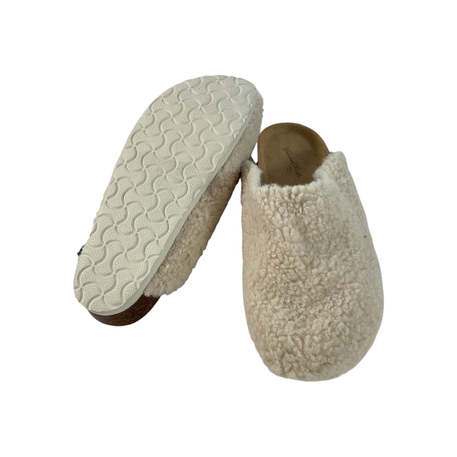 Zapatos 7 (Universal Thread)