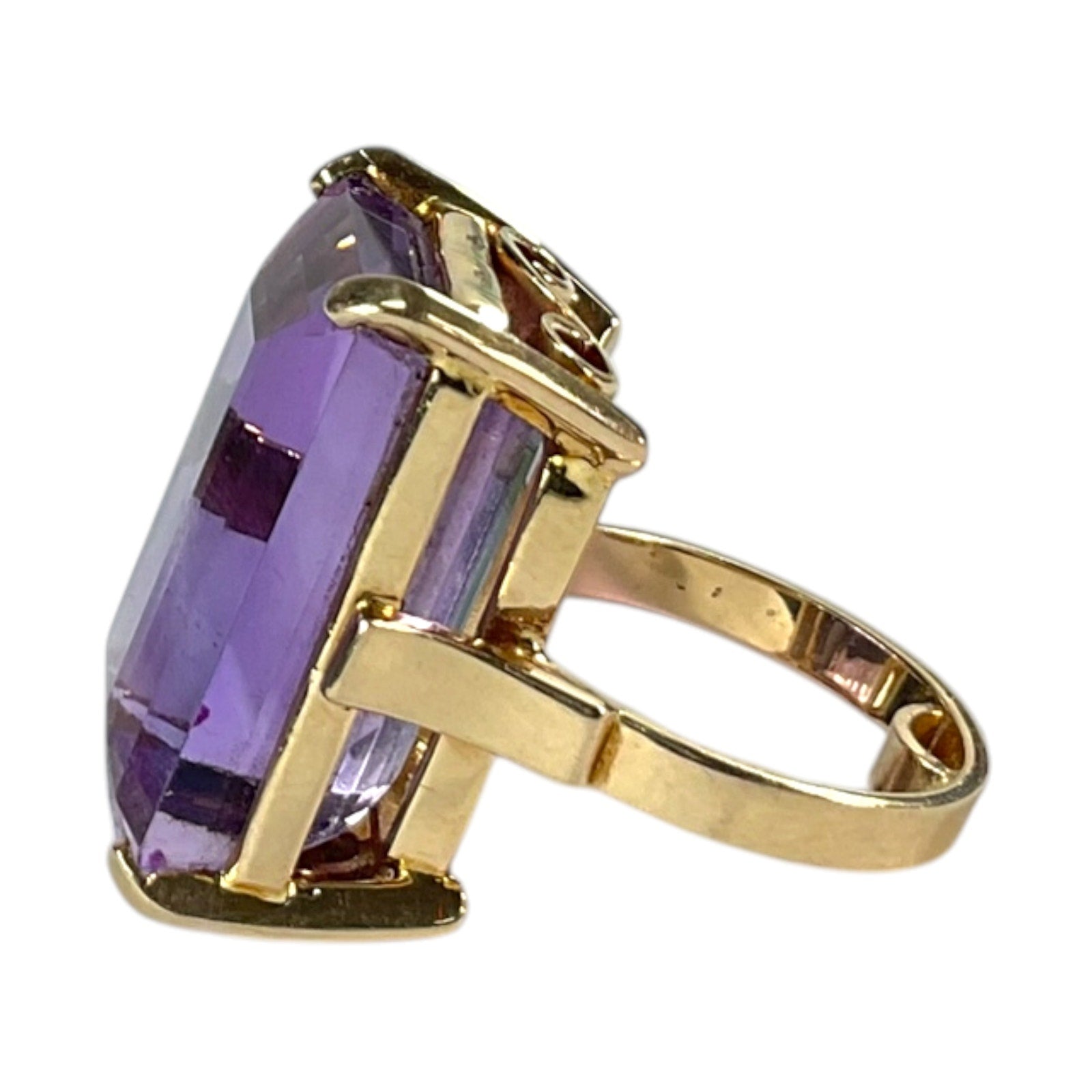 Anillo de oro