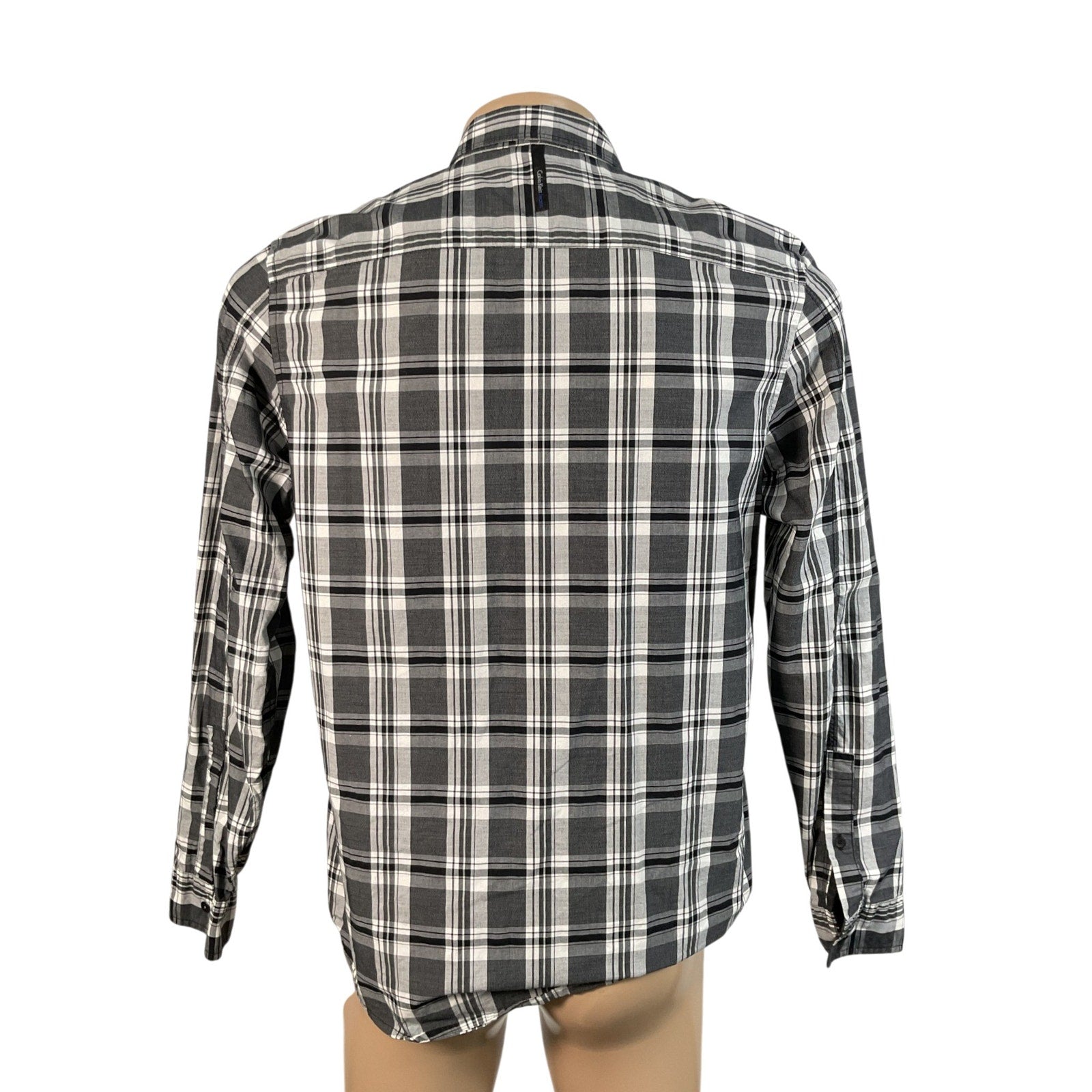 Camisa M (Calvin Klein)