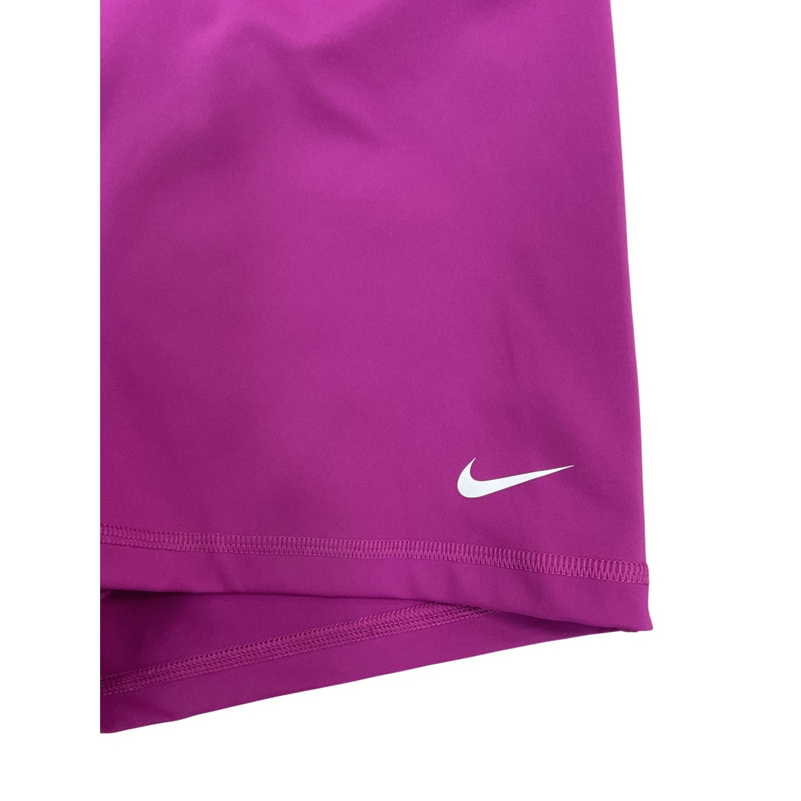 Short L (Nike)