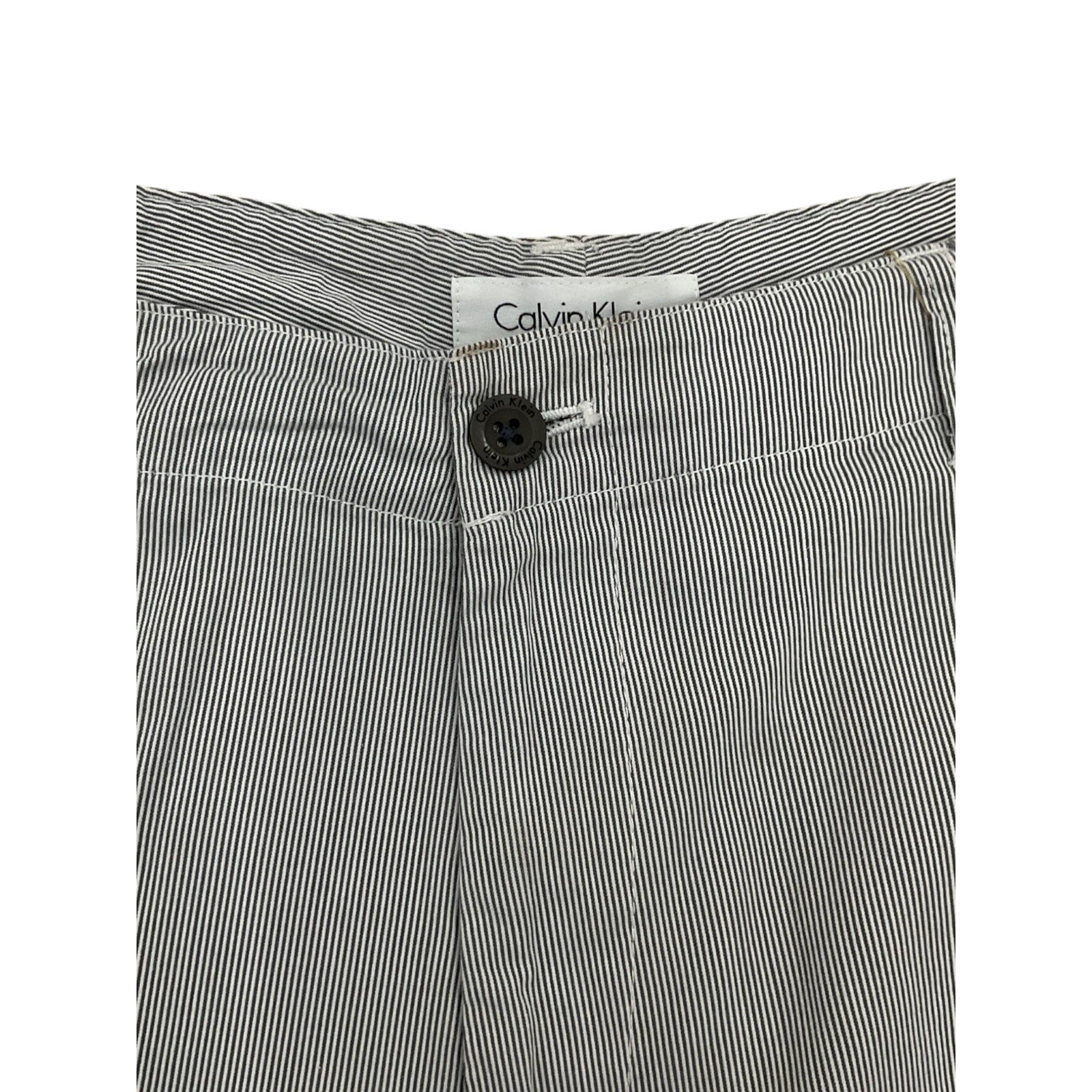 Short 36 (Calvin Klein)