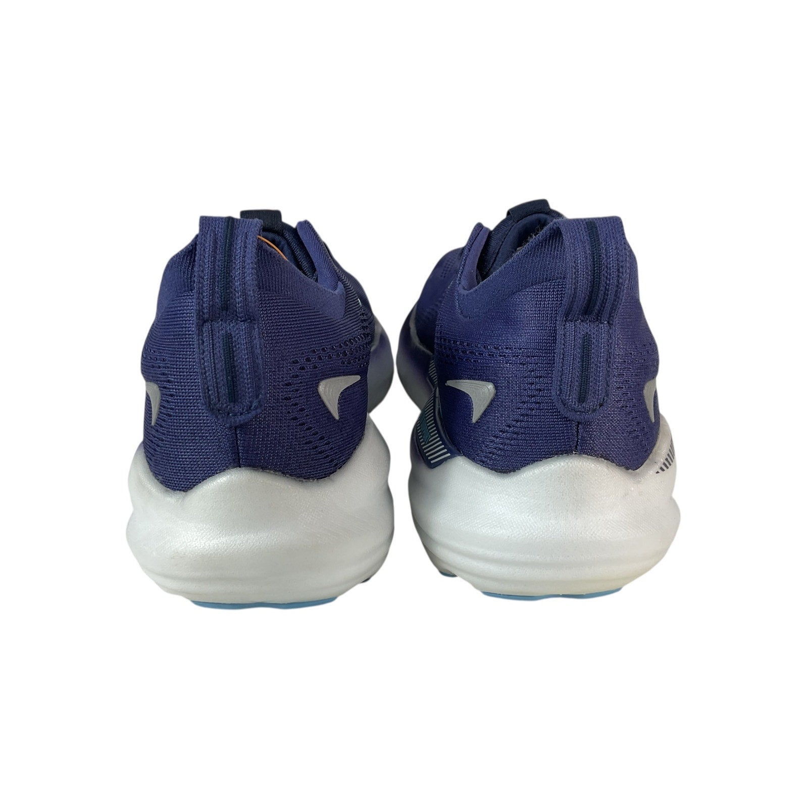 Tenis 8 (Brooks)