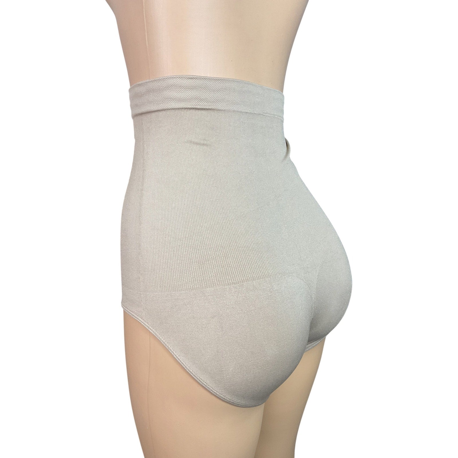 Short tallador de tiro alto XL-XXL (EMPETUA)