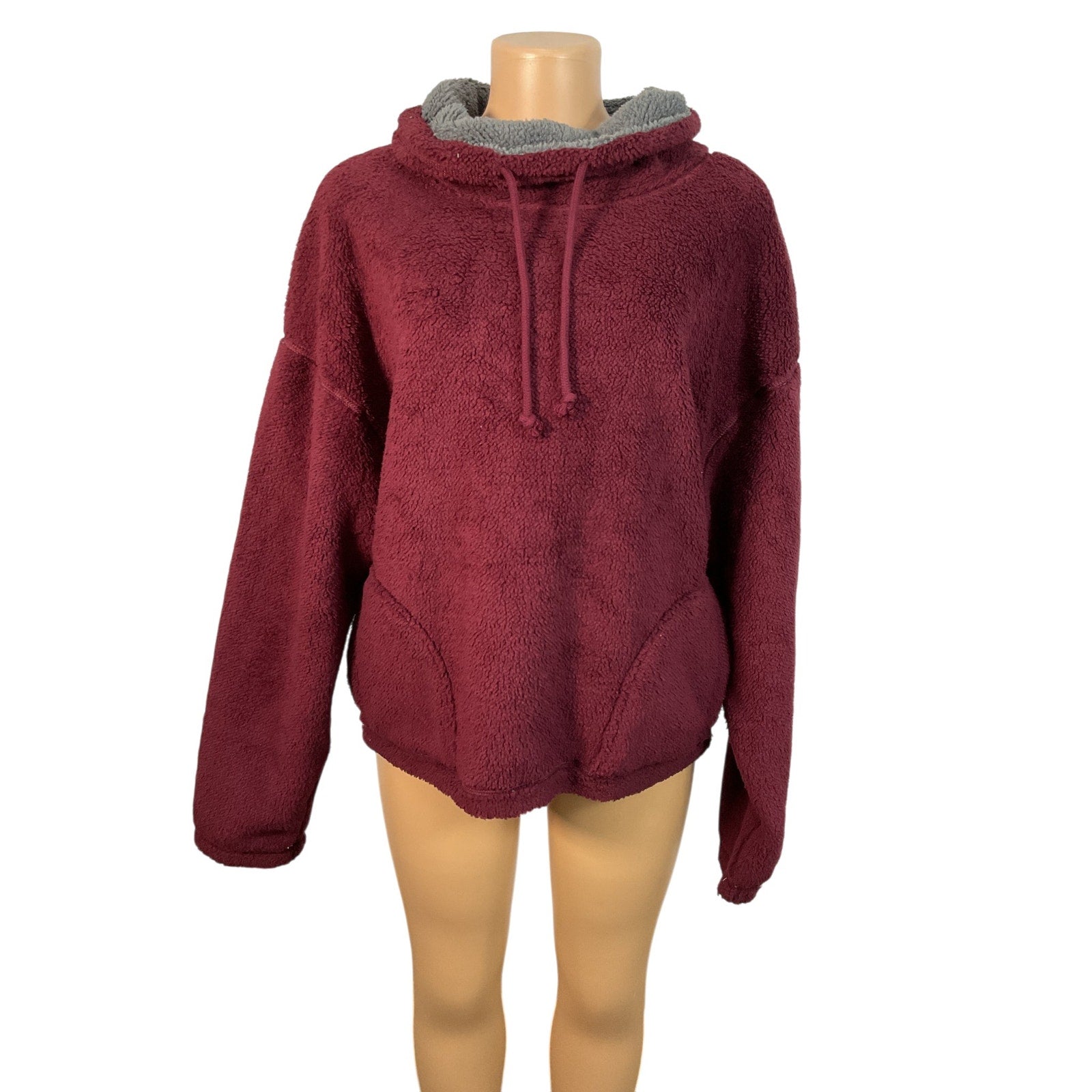 Sueter L (Hollister)