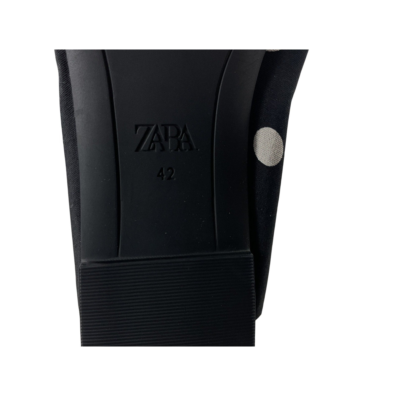 Zapatilla 11 (ZARA)