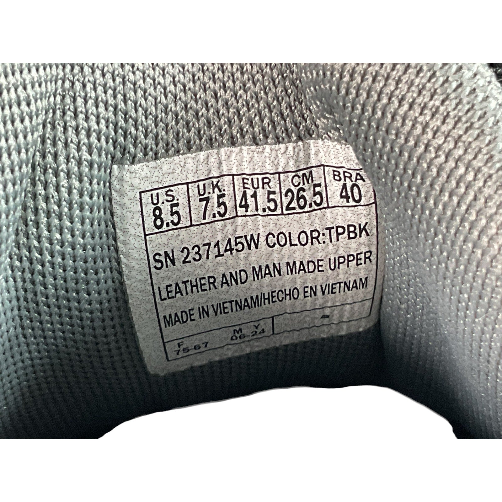 Tenis 8.5 (Skechers)