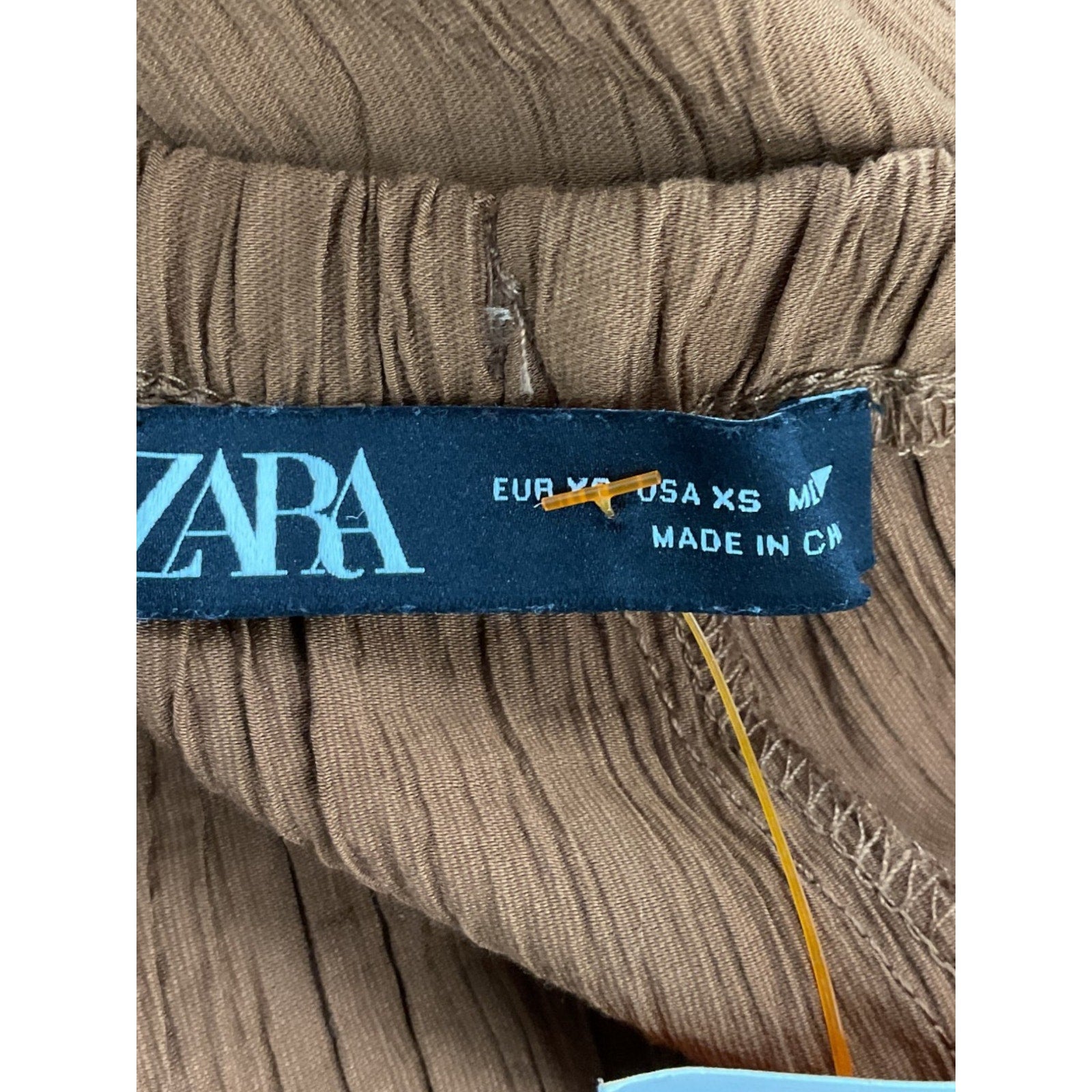 Pantalon XS (ZARA)