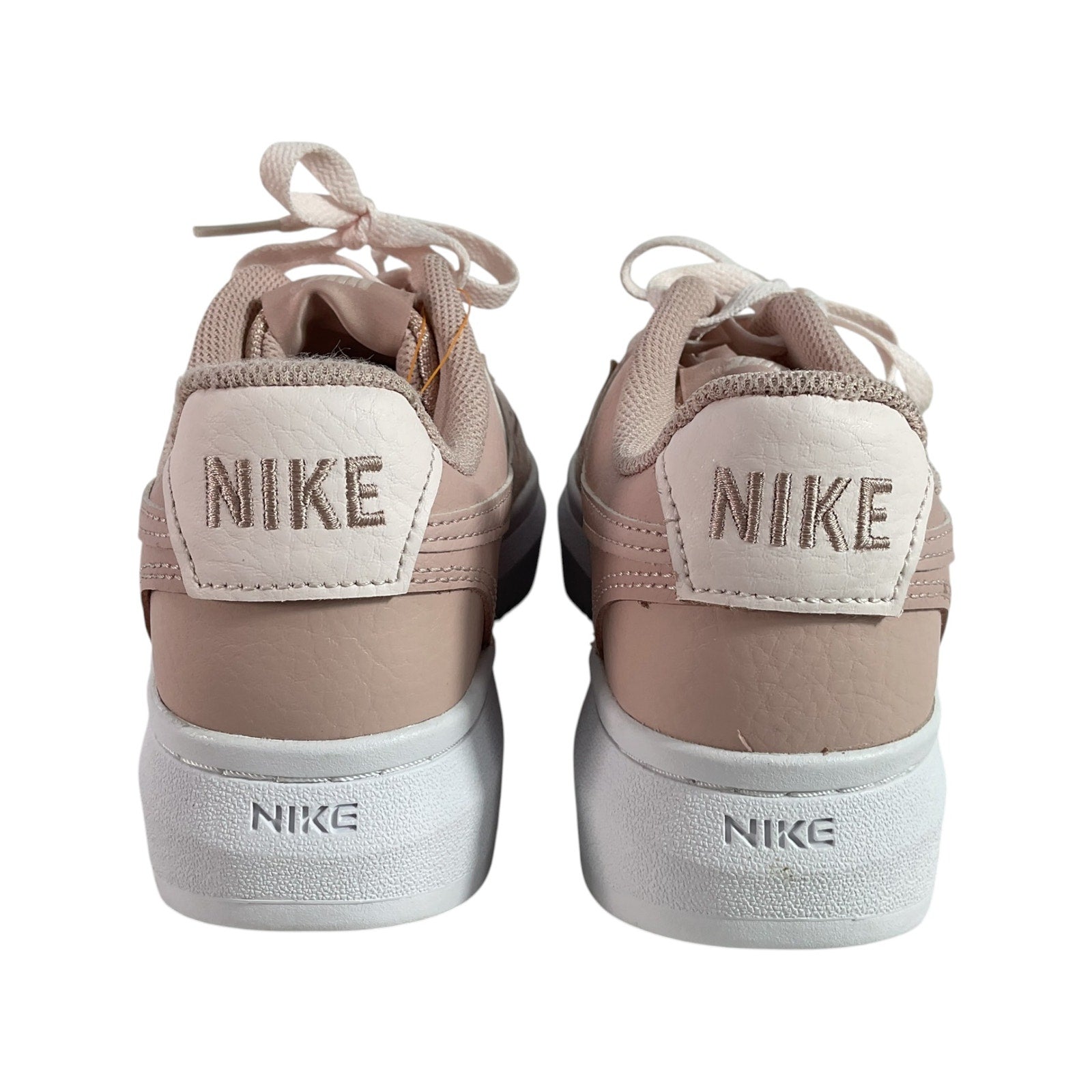 Tenis 8.5 (Nike)