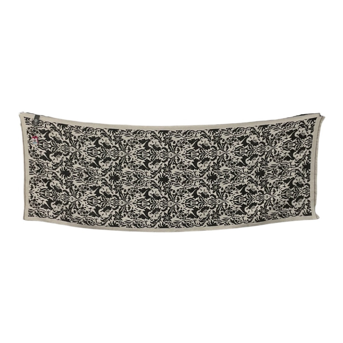 Camino de mesa (Vince Camuto)