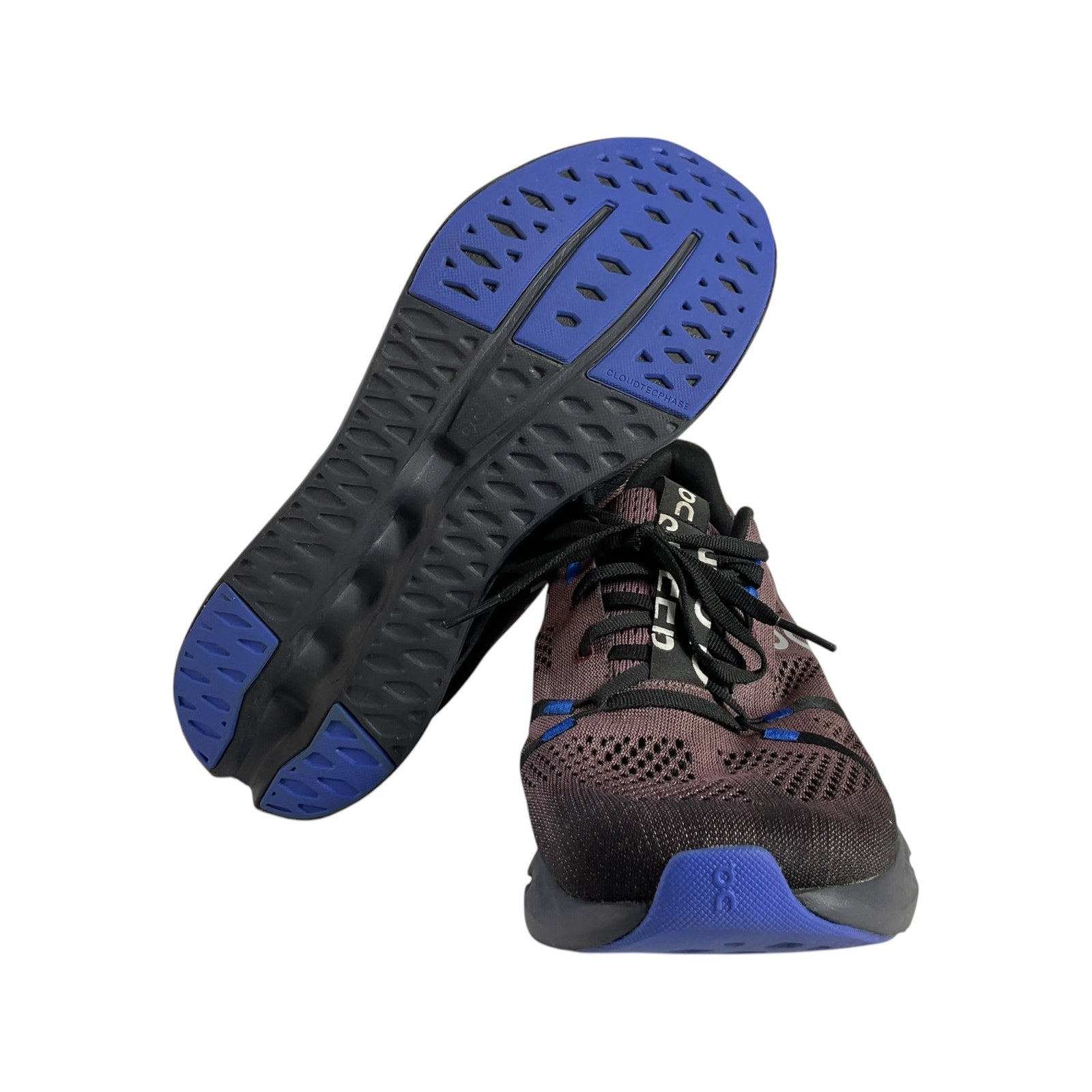 Tenis M10 (On Cloud)
