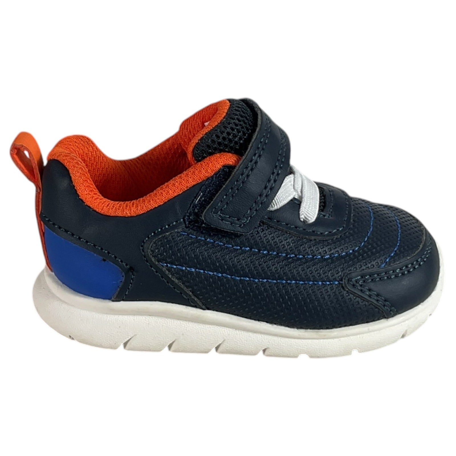 Tenis niño 3 (Carter’s)