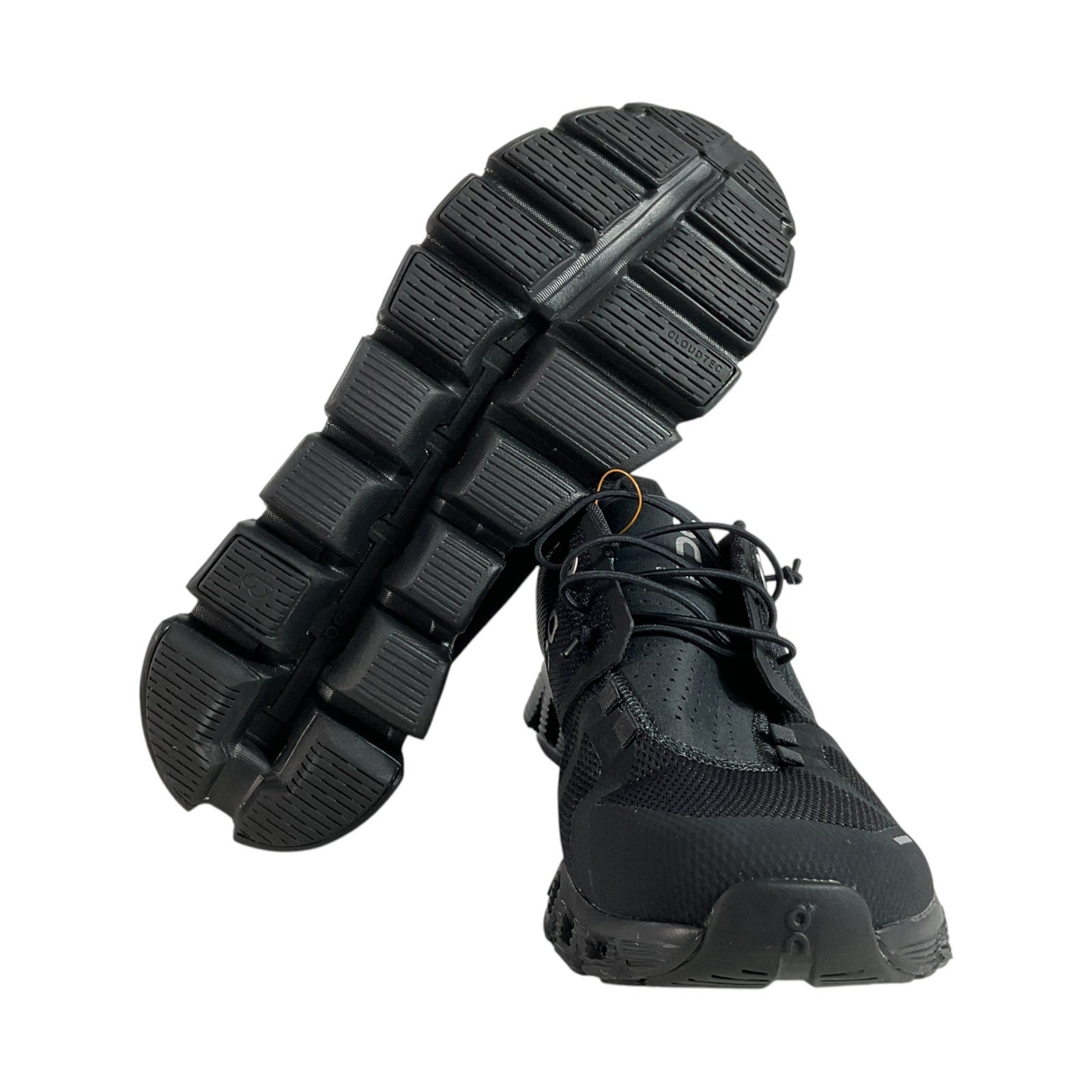 Tenis W8.5 (On Cloud)