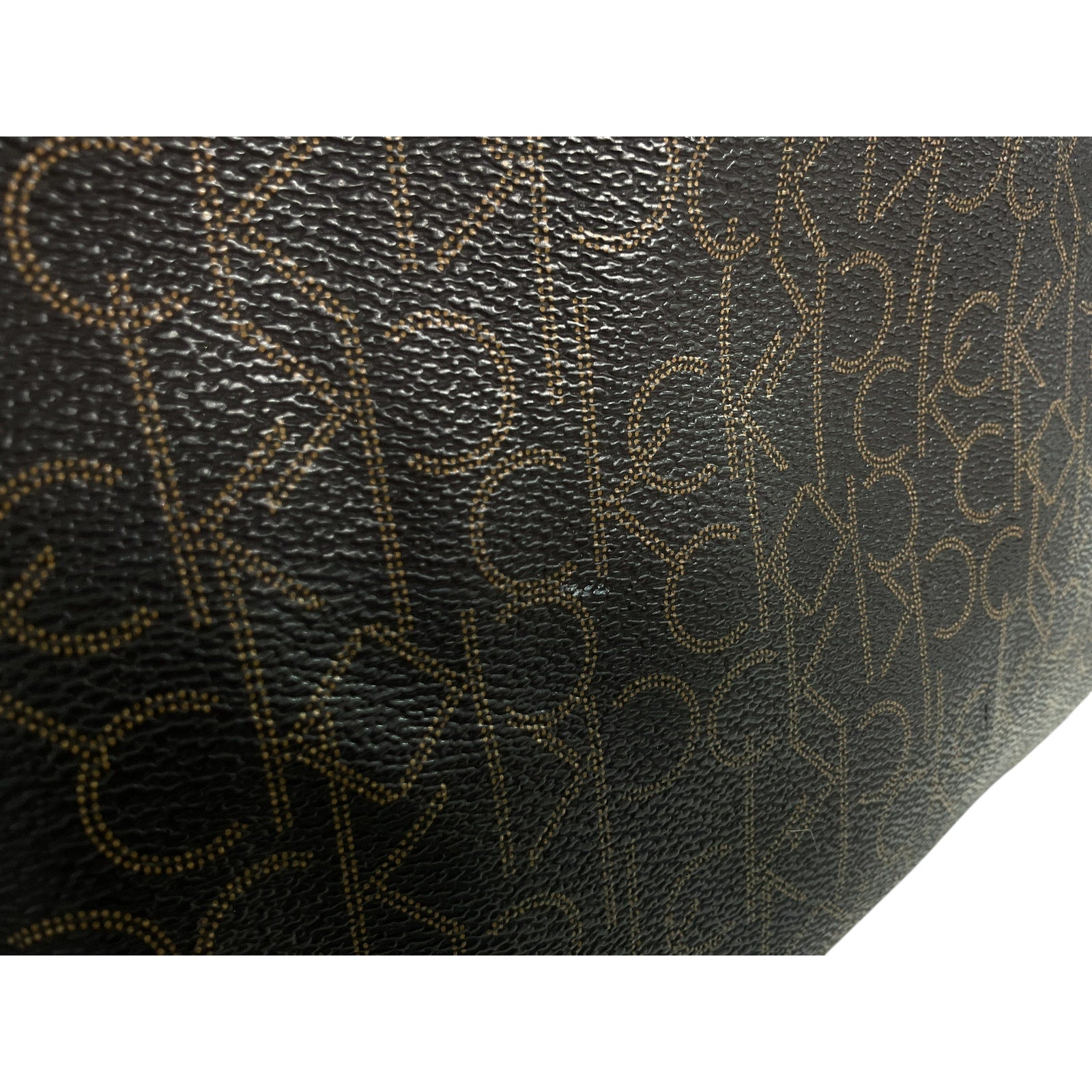 Cartera (Calvin Klein)