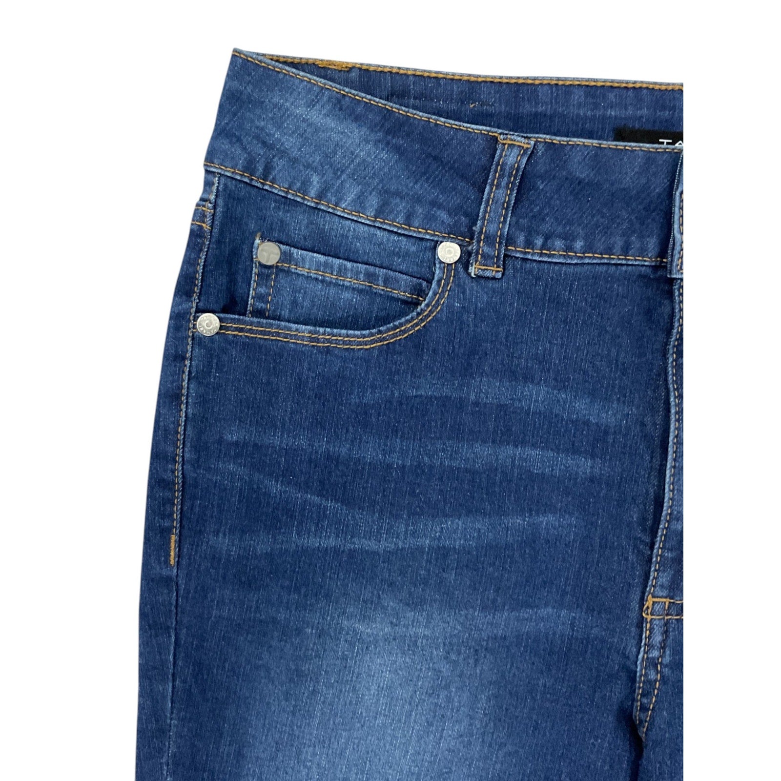 Jean 12 (Tahari)