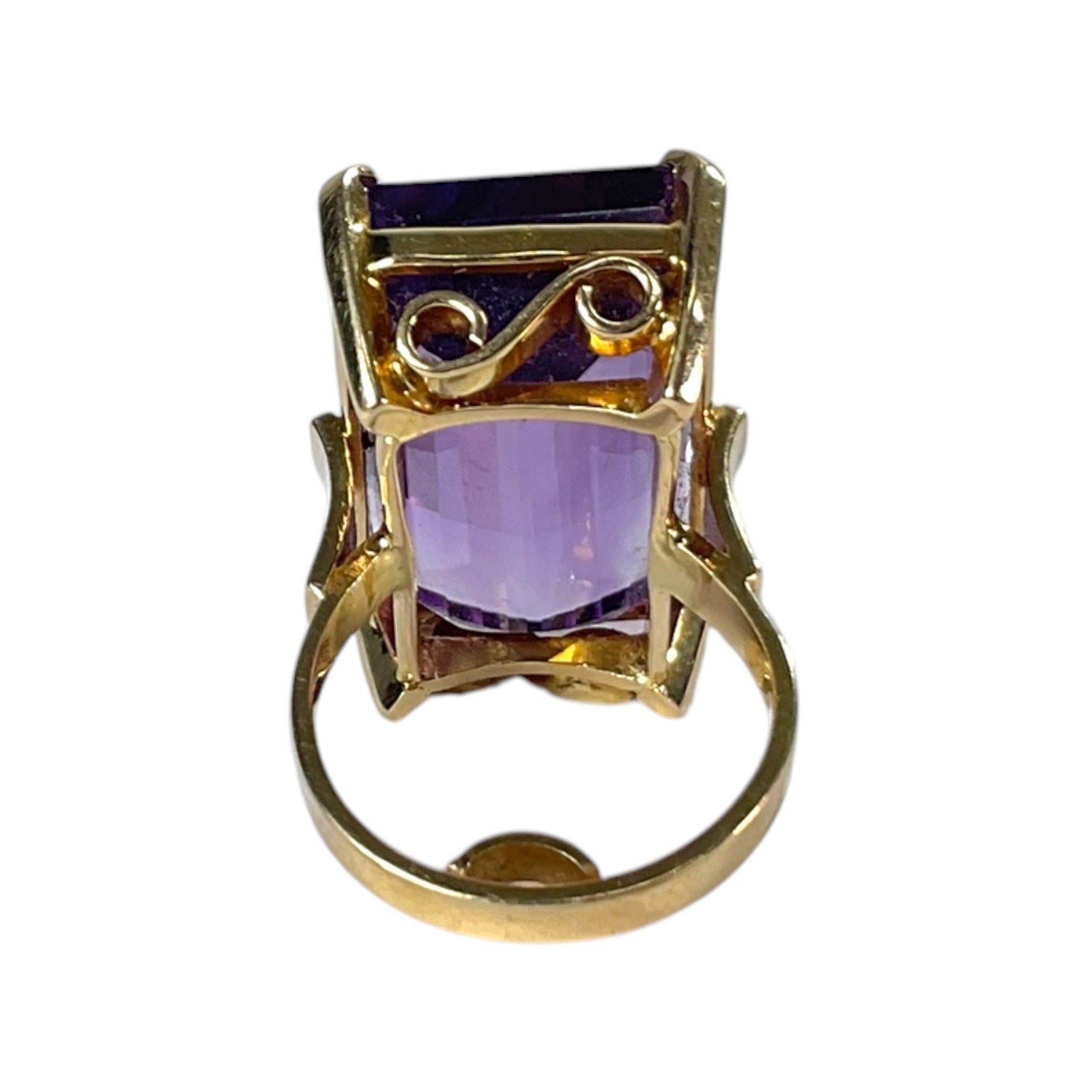Anillo de oro