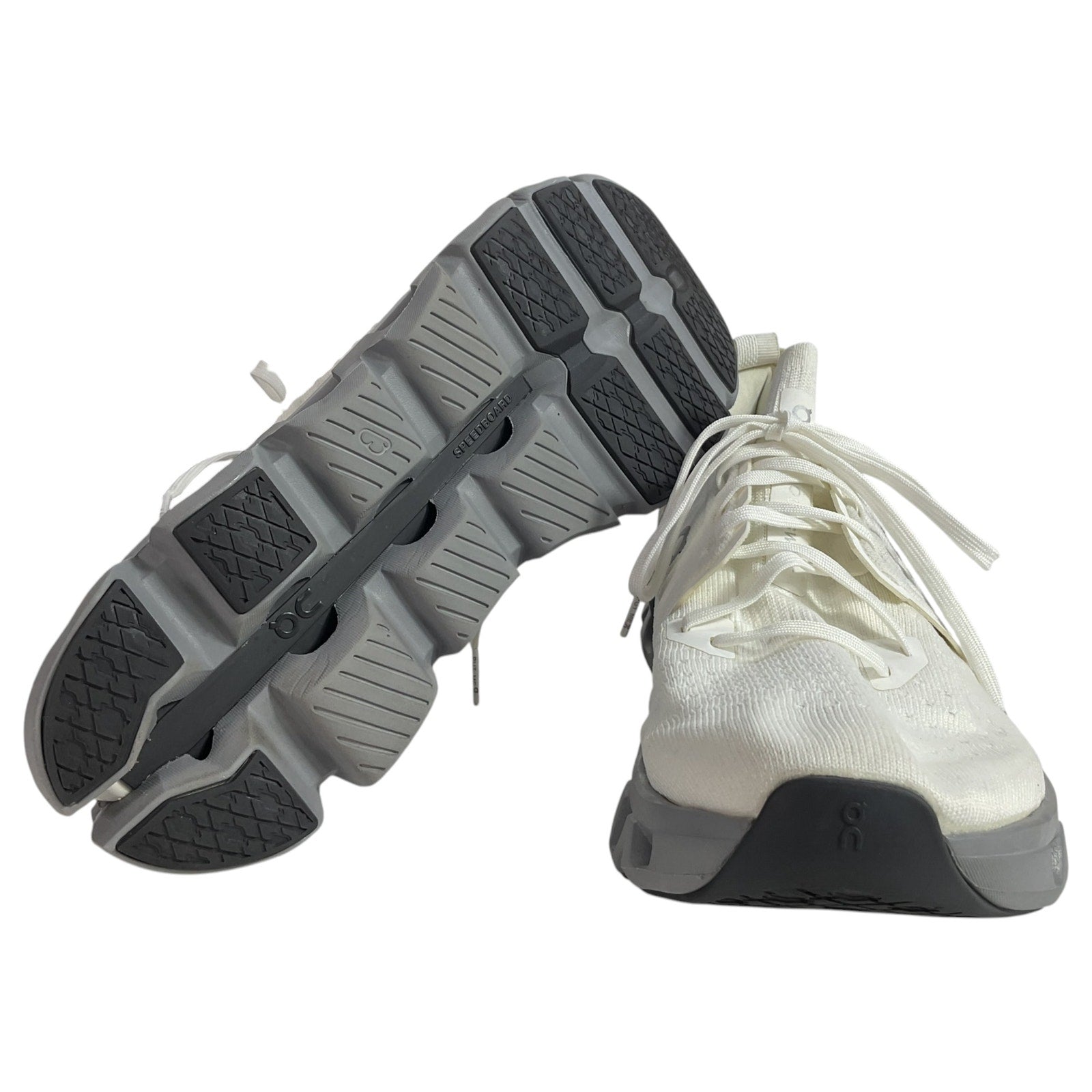 Tenis 11 (On Cloud)