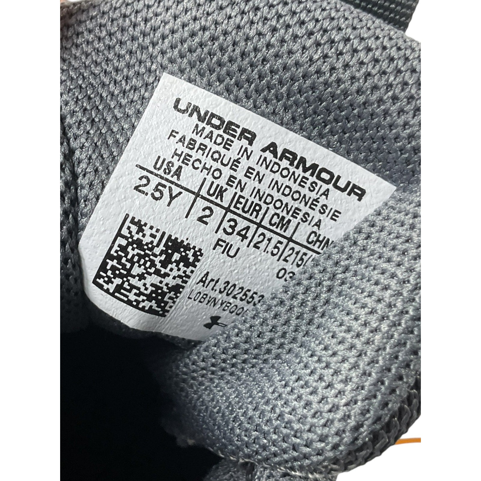 Tenis niño 2.5Y (Under Armour)