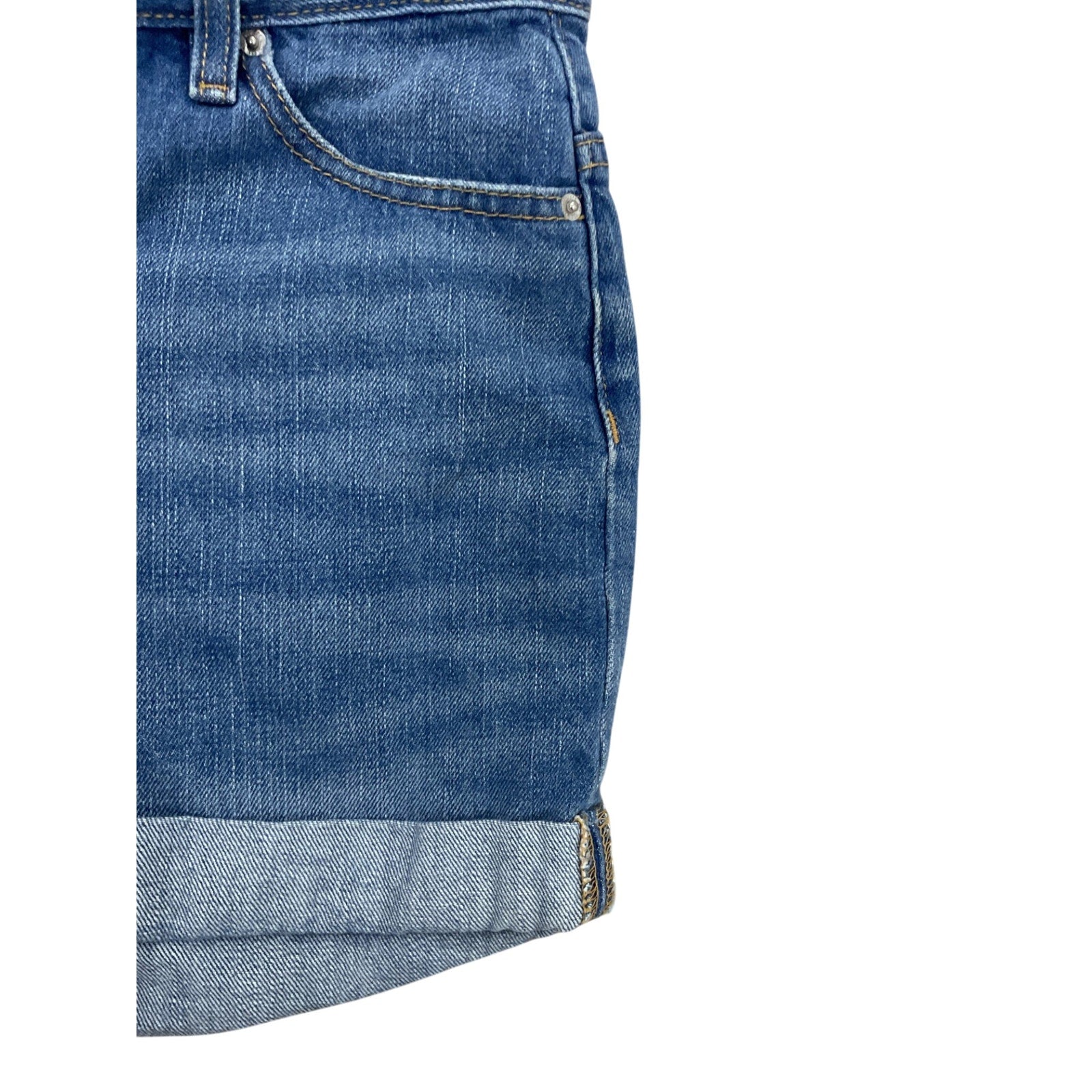 Short 27 (BDG)