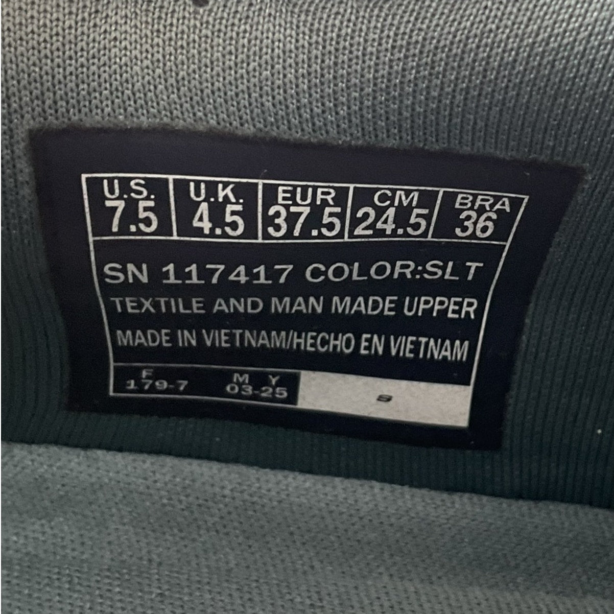 Tenis 7.5 (Skechers)