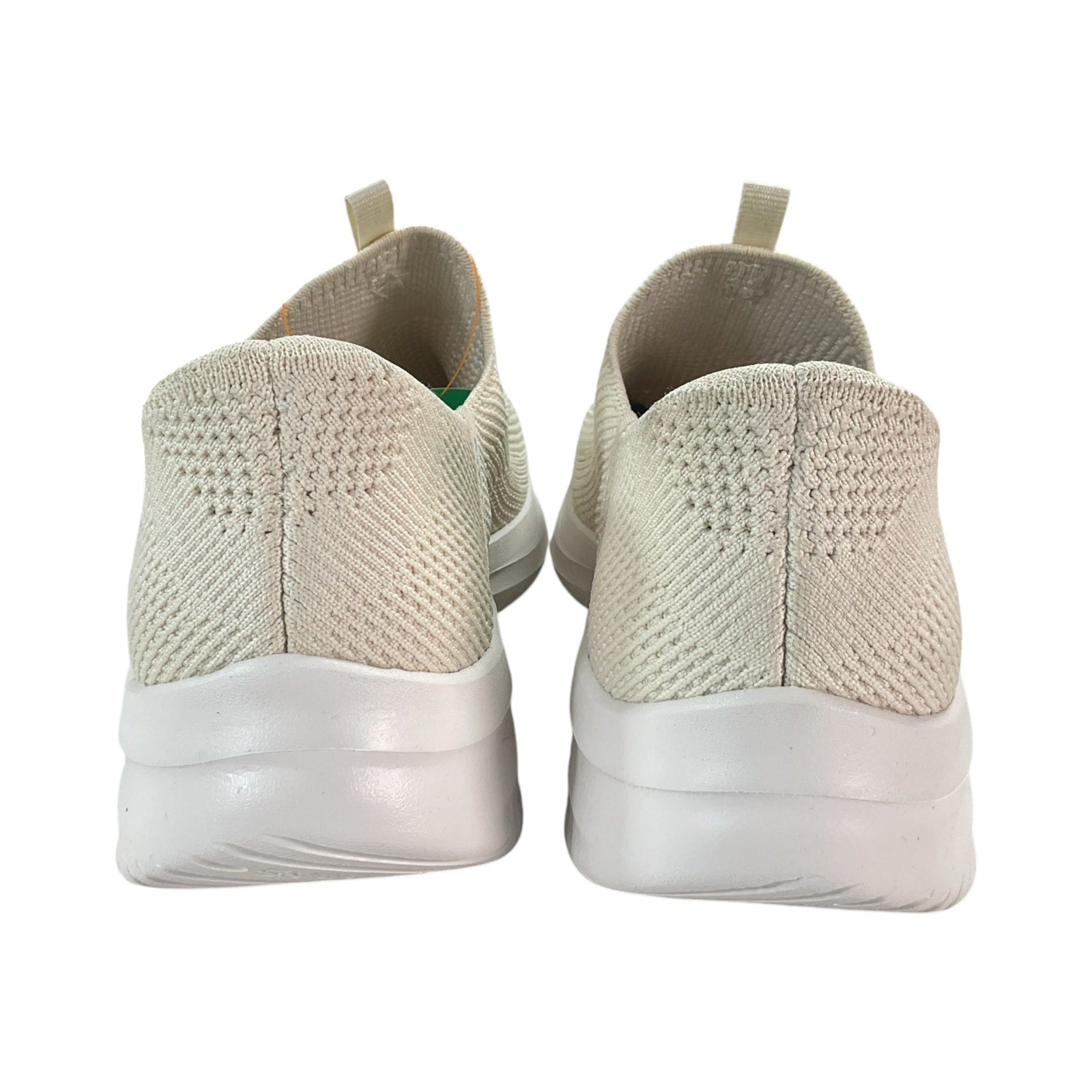 Tenis 9 (Skechers)
