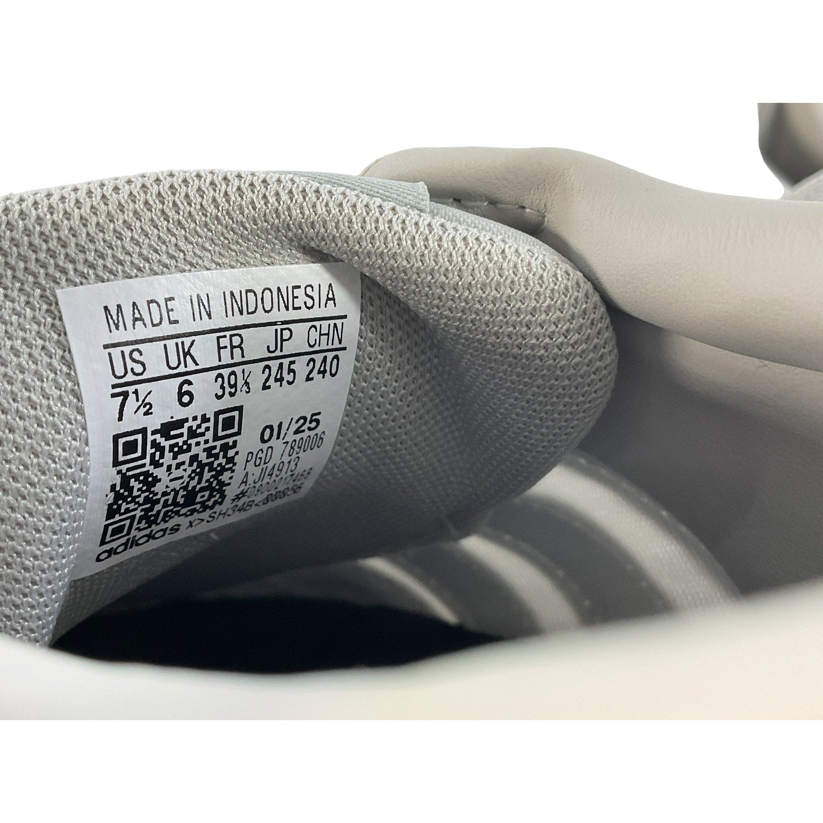 Tenis 7.5 (Adidas)