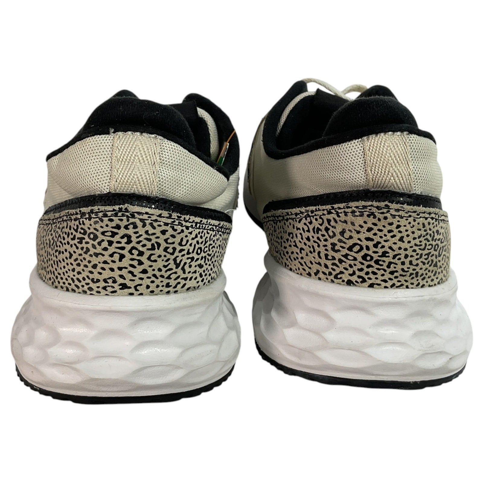 Tenis 9 (New Balance)