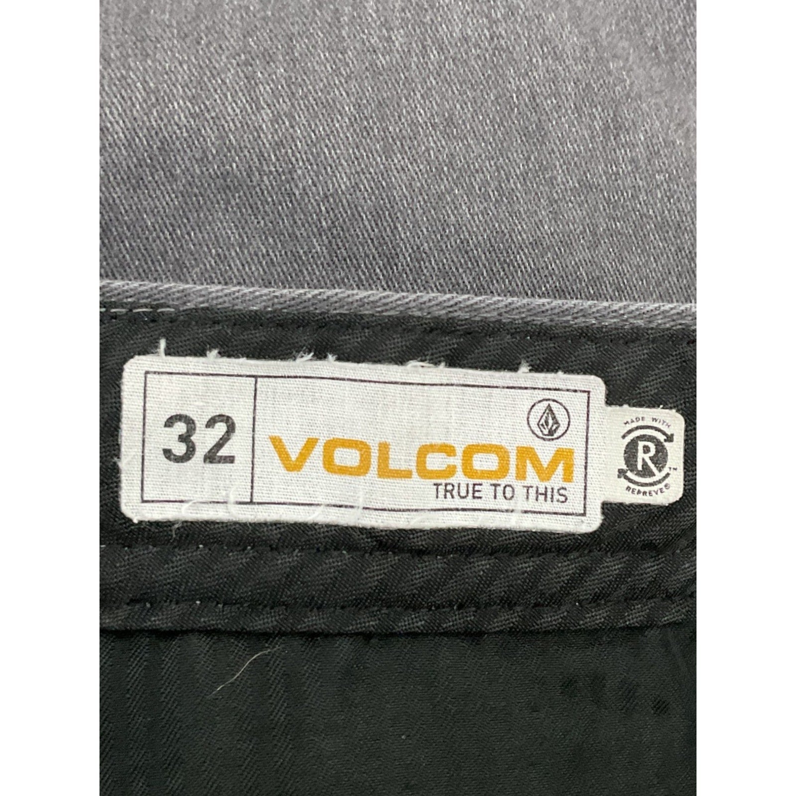 Short 32 (VOLCOM)
