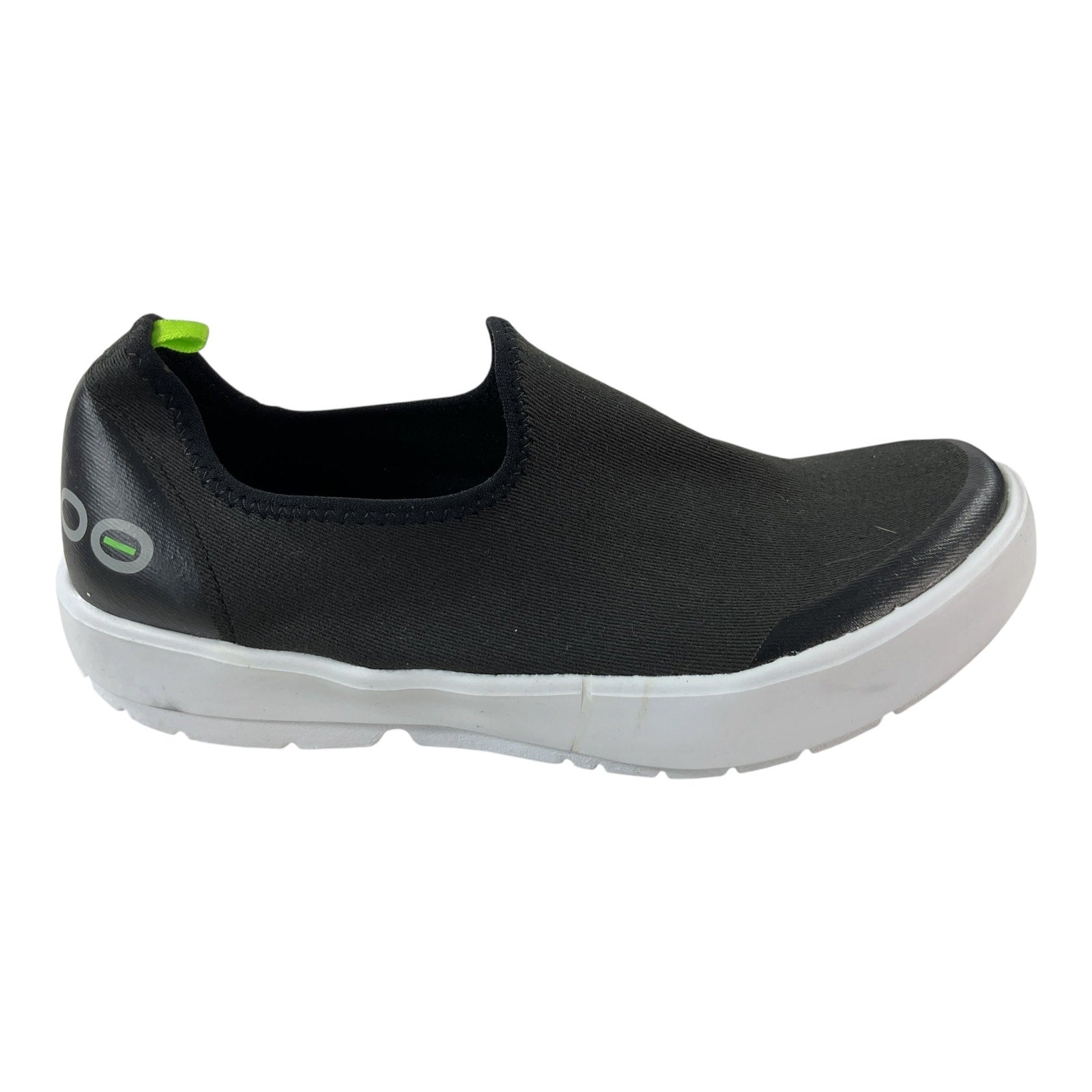 Zapato 8.5 (OOFOS)
