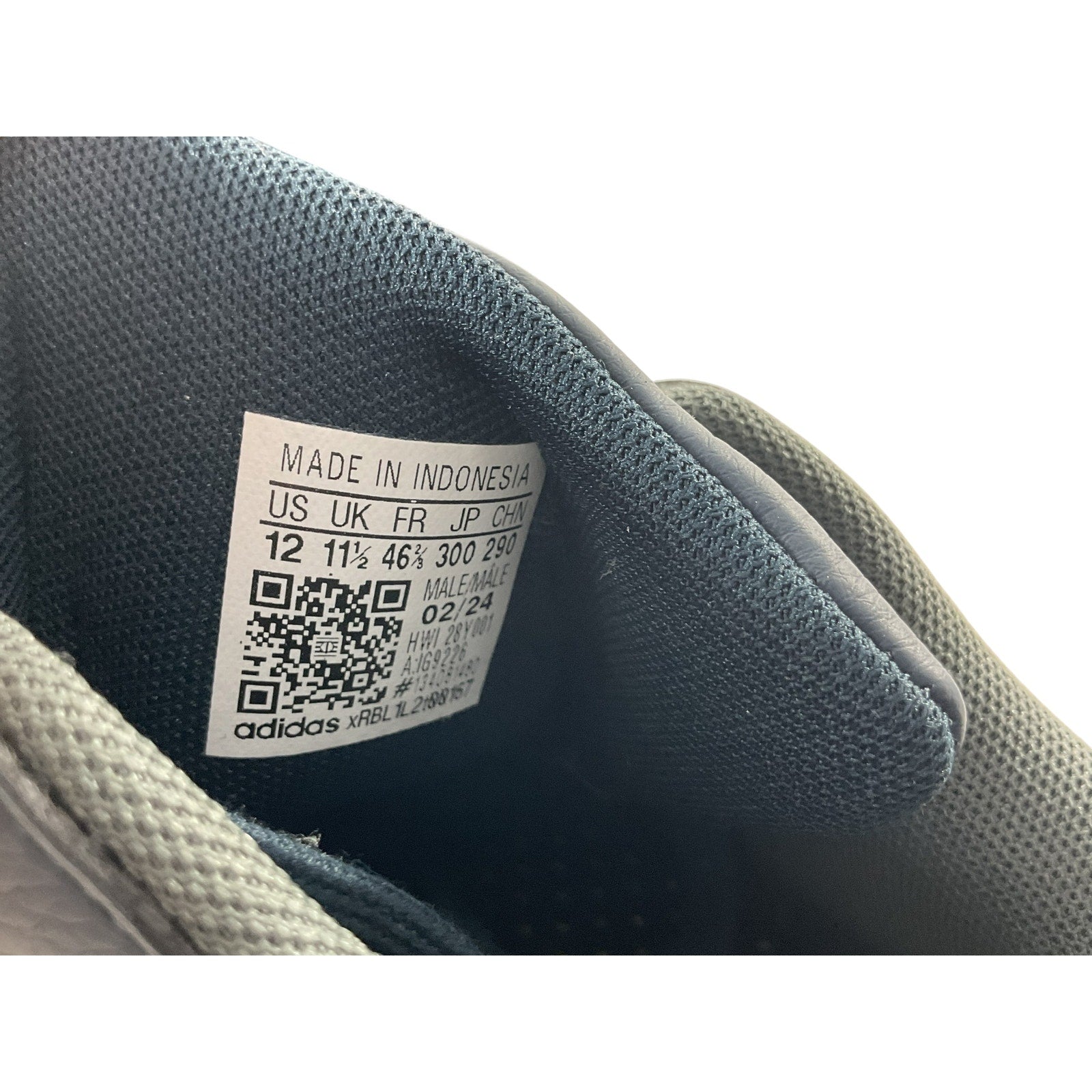 Tenis 12 (Adidas)