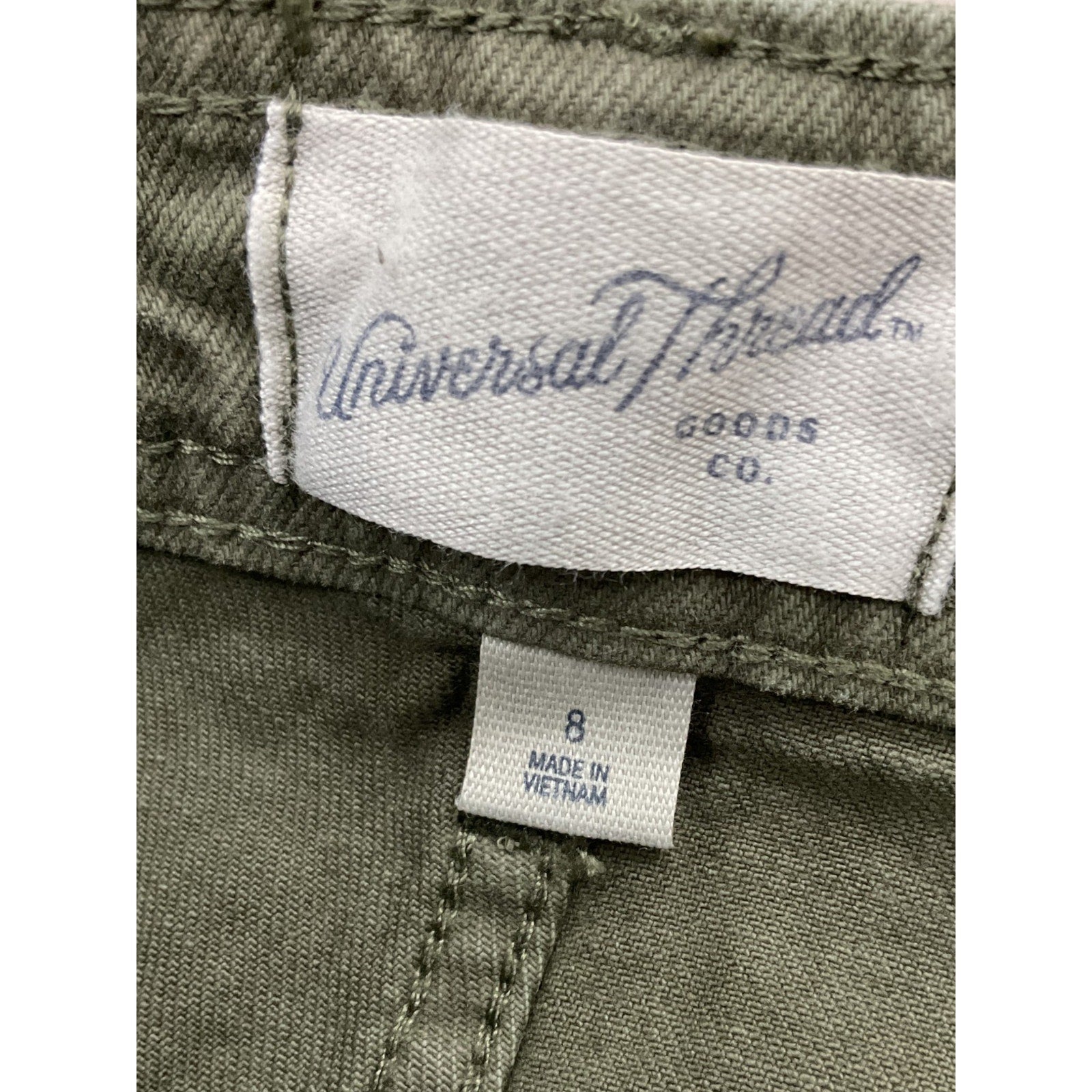 Pantalon 8 (Universal Thread)