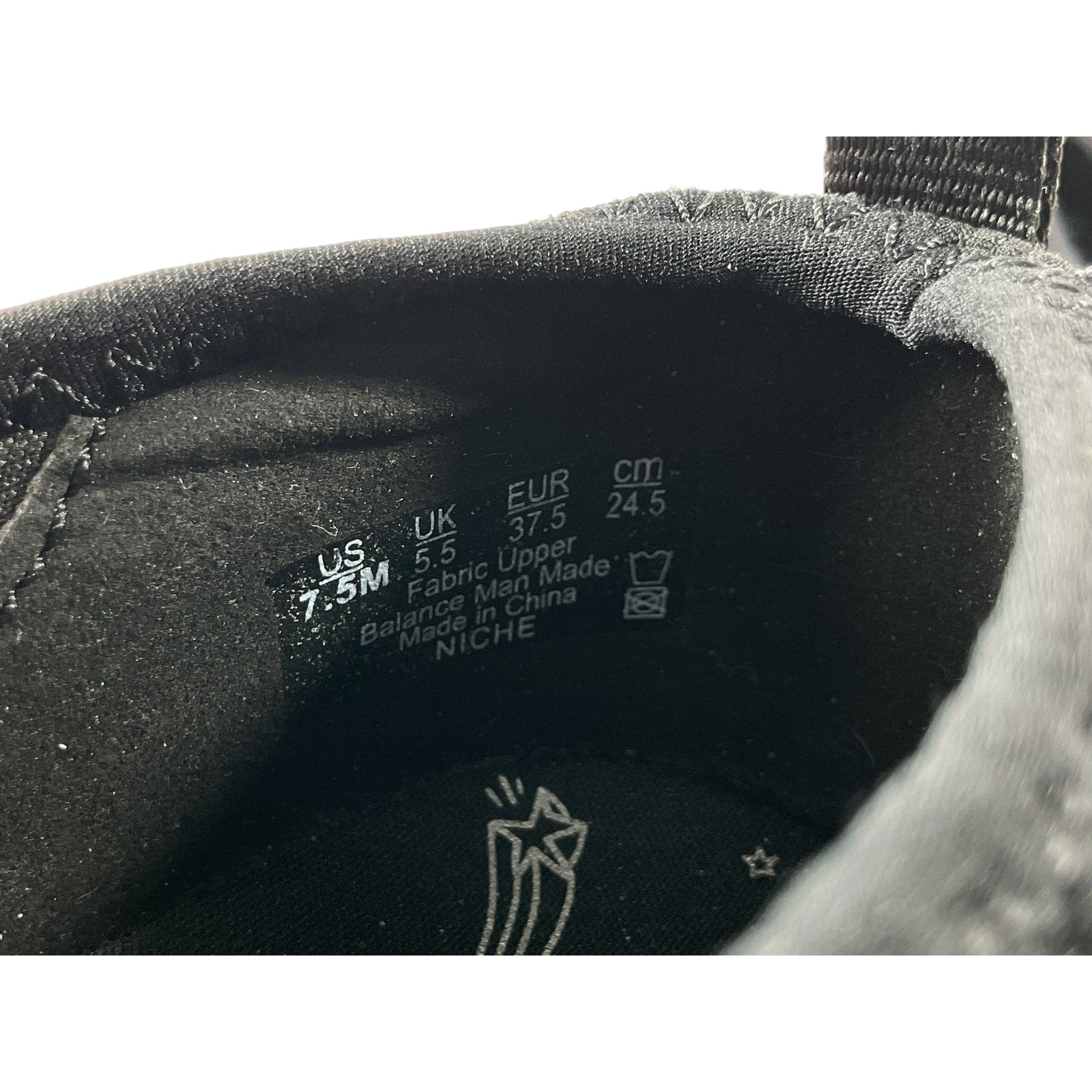 Zapato 7.5 (BZEES)