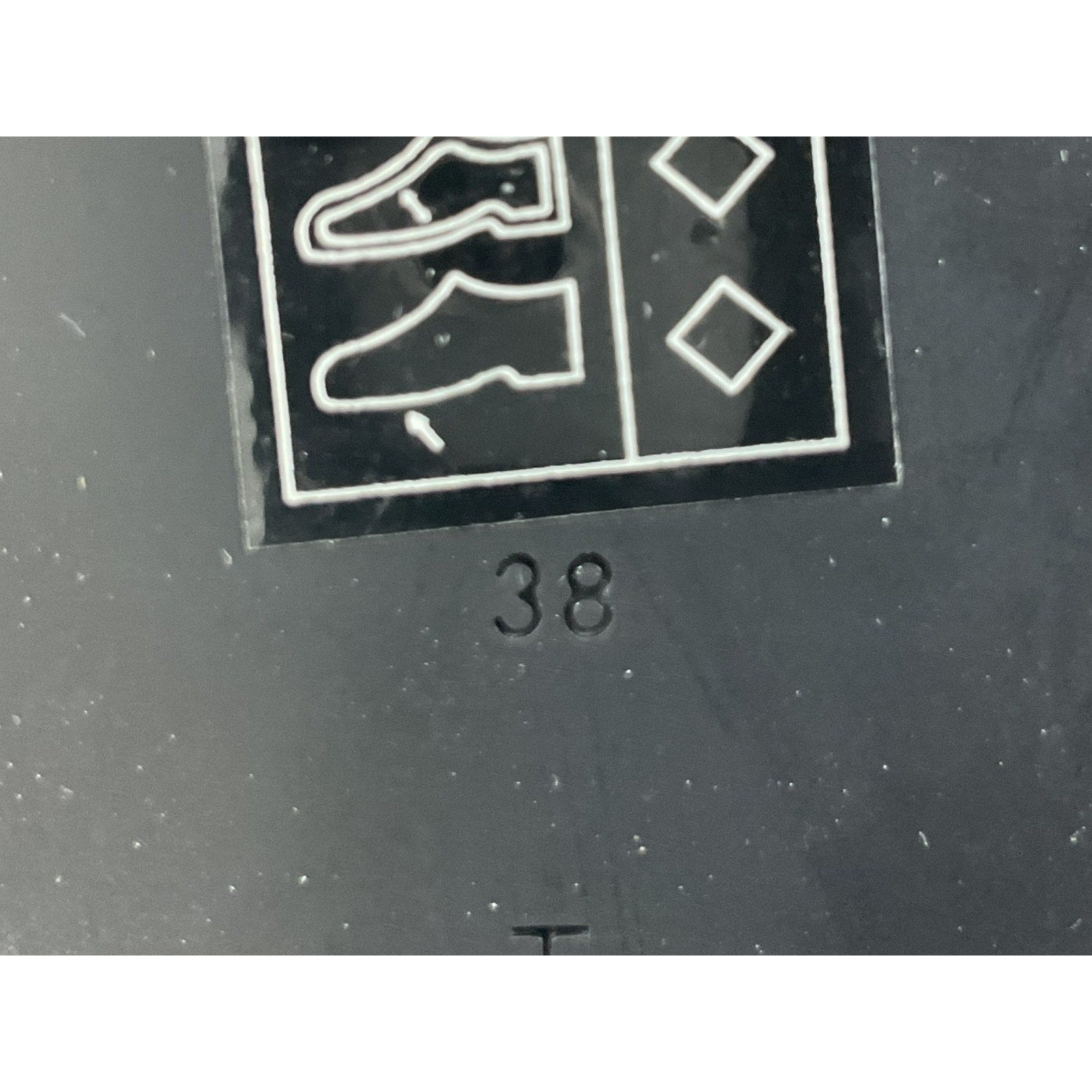 Zapatilla 7 (CHARLES & KEIT)