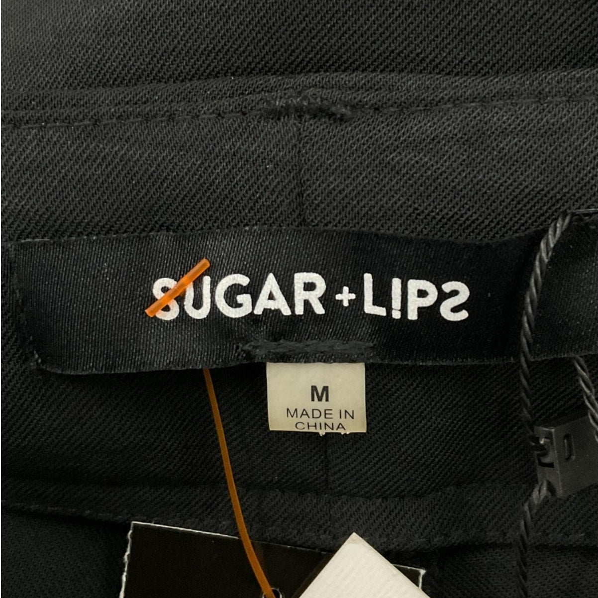 Short M (Sugar lips)
