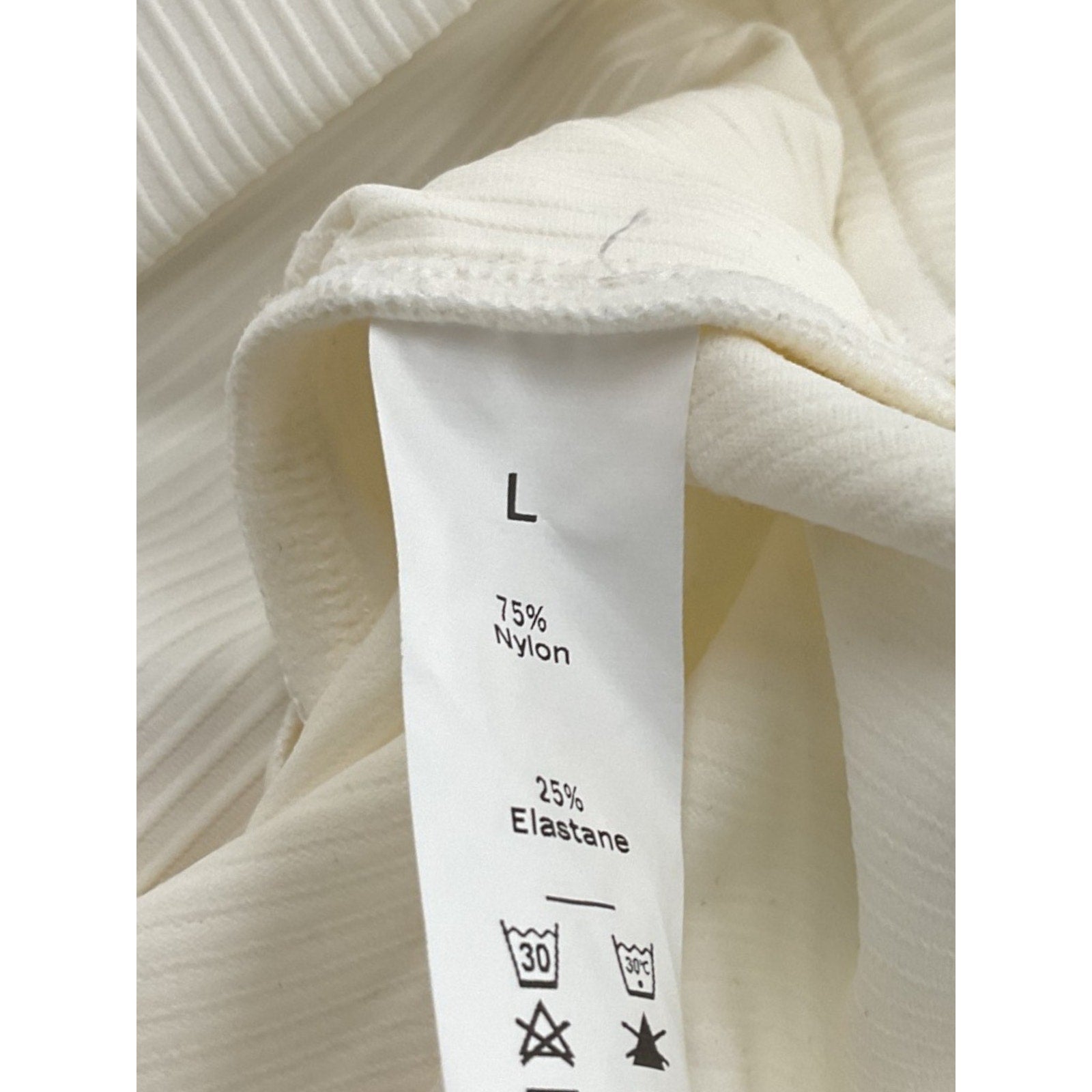 Blusa L (Halara)