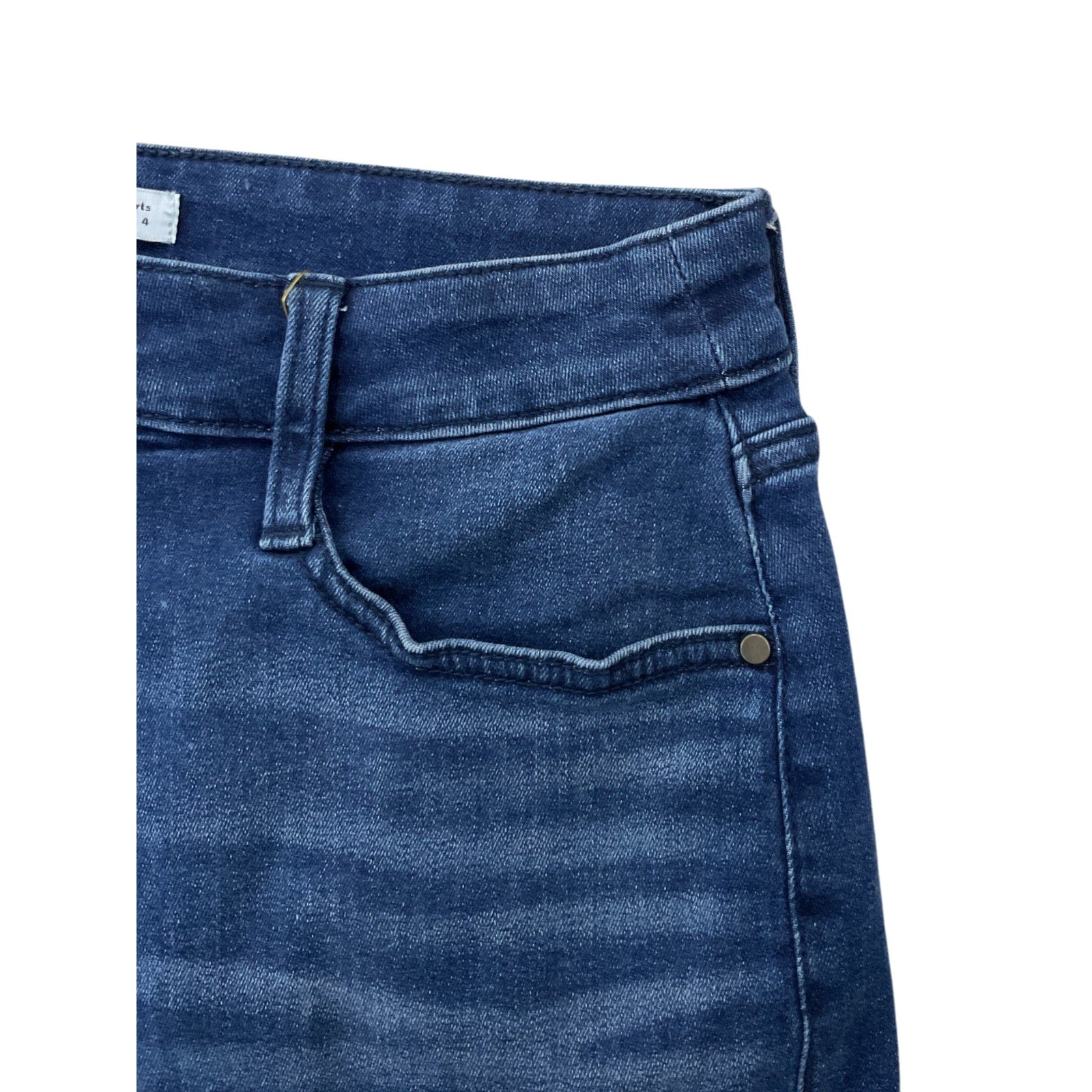Short 4 (Nine West)