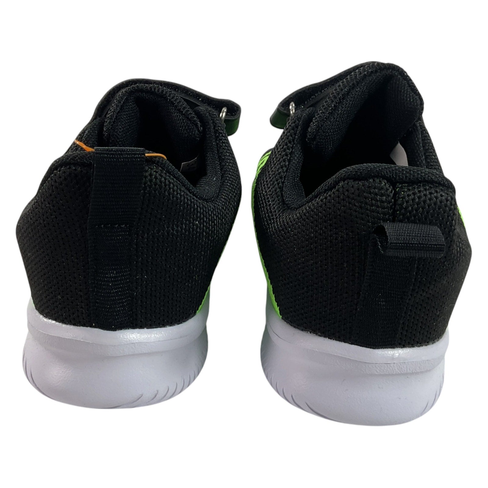 Tenis niño 4