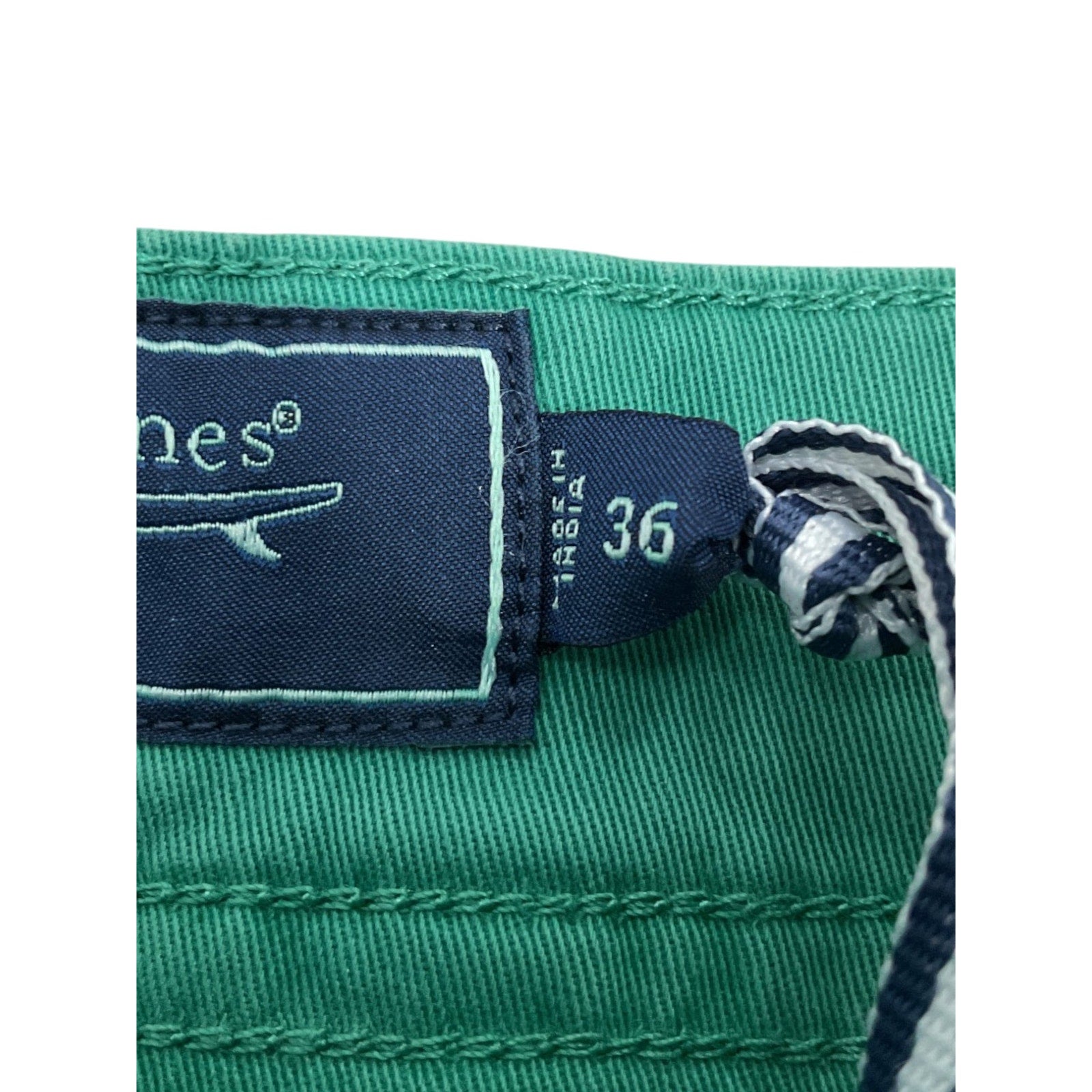 Short 36 (Vineyard Vines)