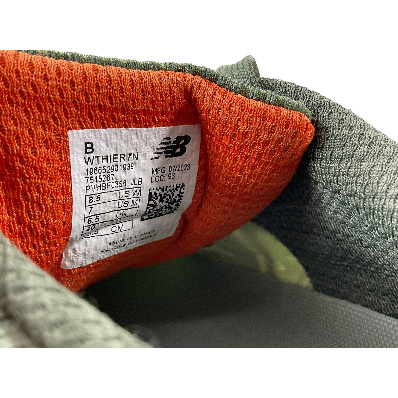 Tenis 8.5 (New Balance)