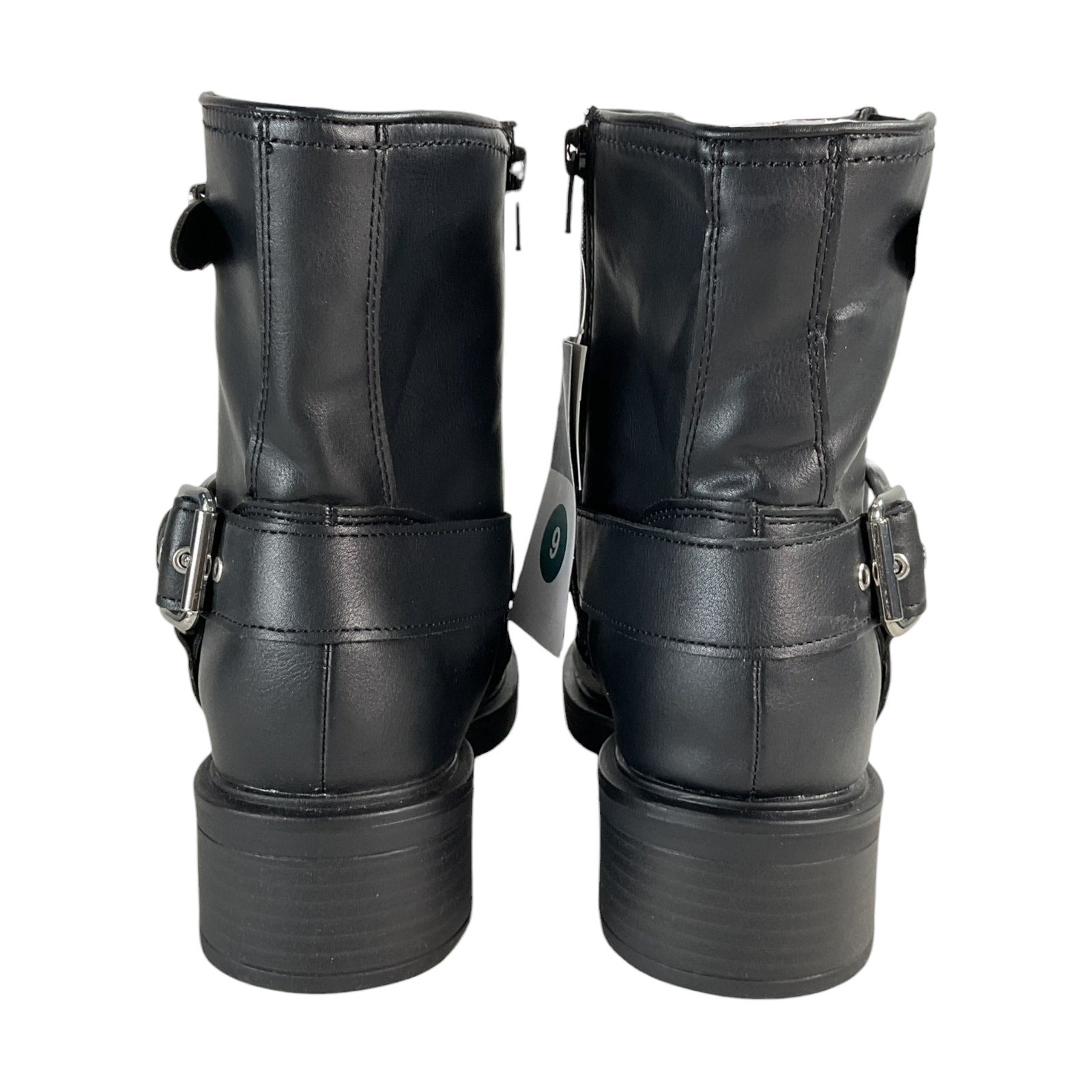Bota 9 (Universal Thread)