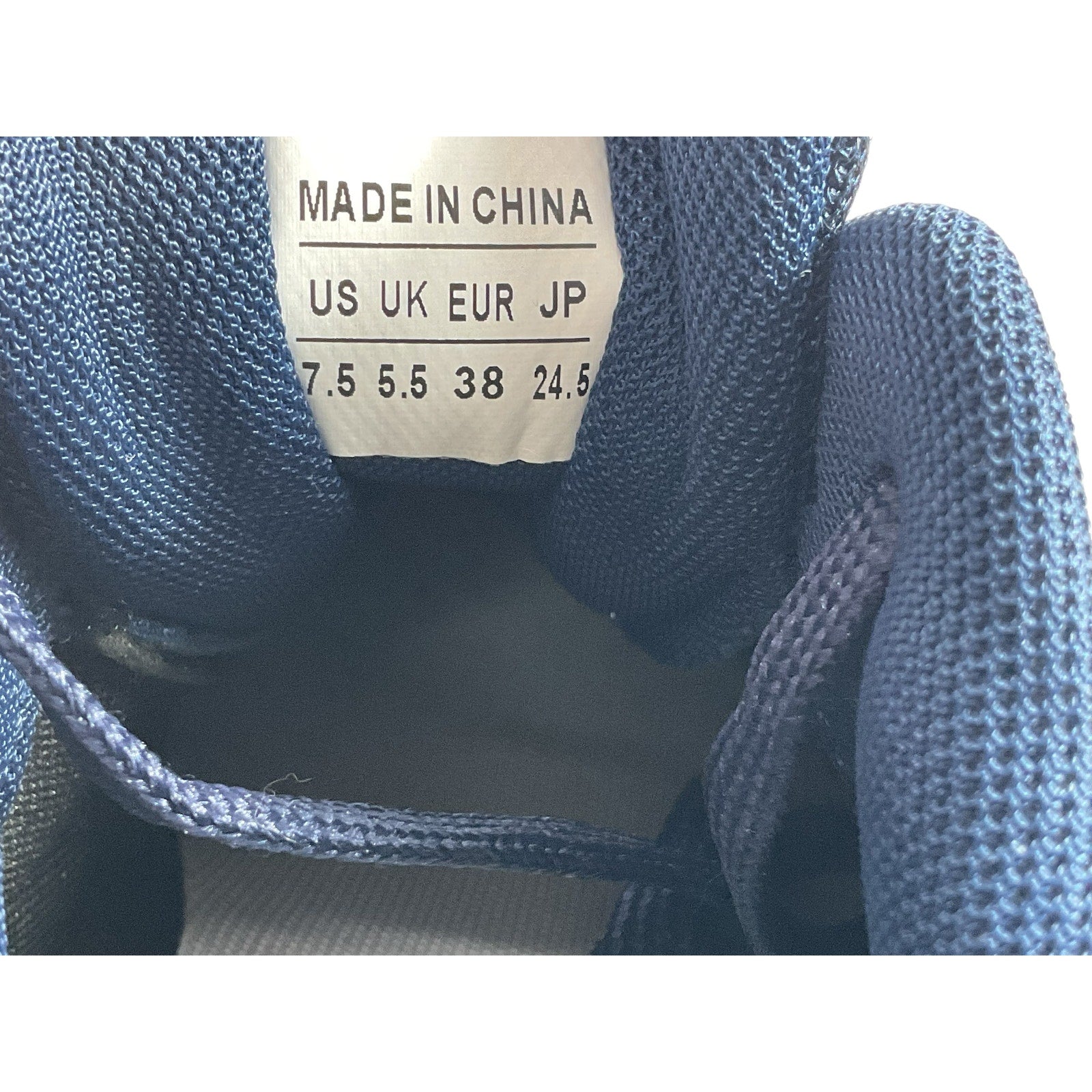 Tenis 7.5 (AOV)