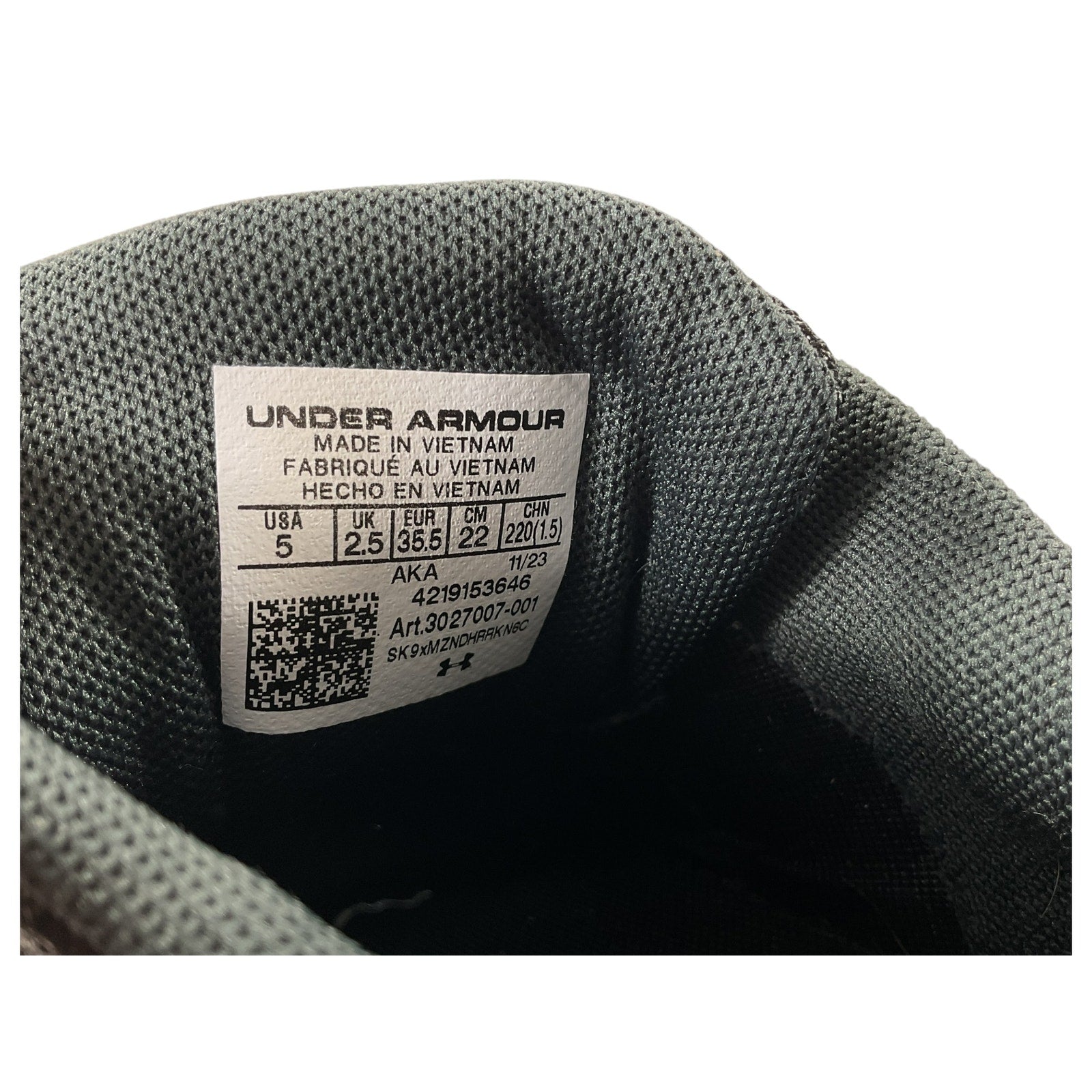 Tenis niño 5 (Under Armour)